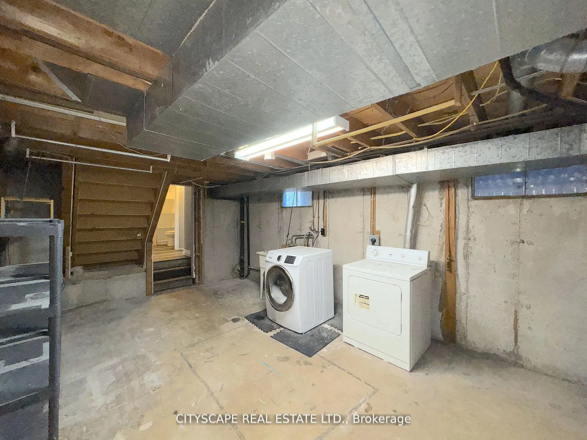 Photo 36 of 515 Grantham Avenue, St. Catharines, Vine/Linwell — HOMEH