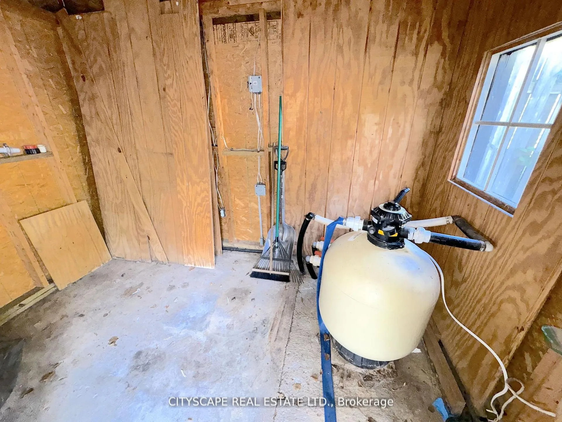 Photo 43 of 515 Grantham Avenue, St. Catharines, Vine/Linwell — HOMEH