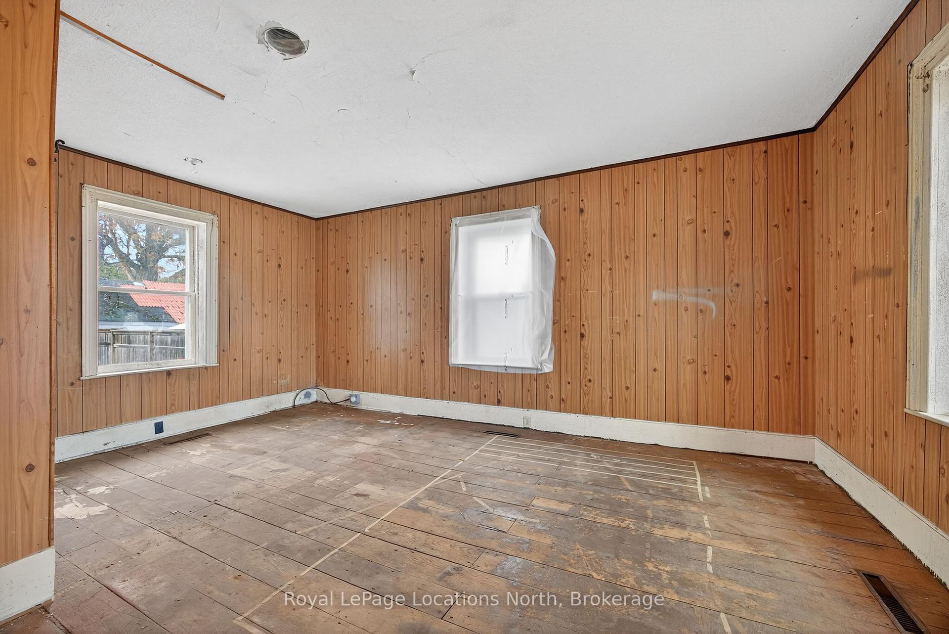 Photo 15 of 54 Cook Street, Meaford — HOMEH