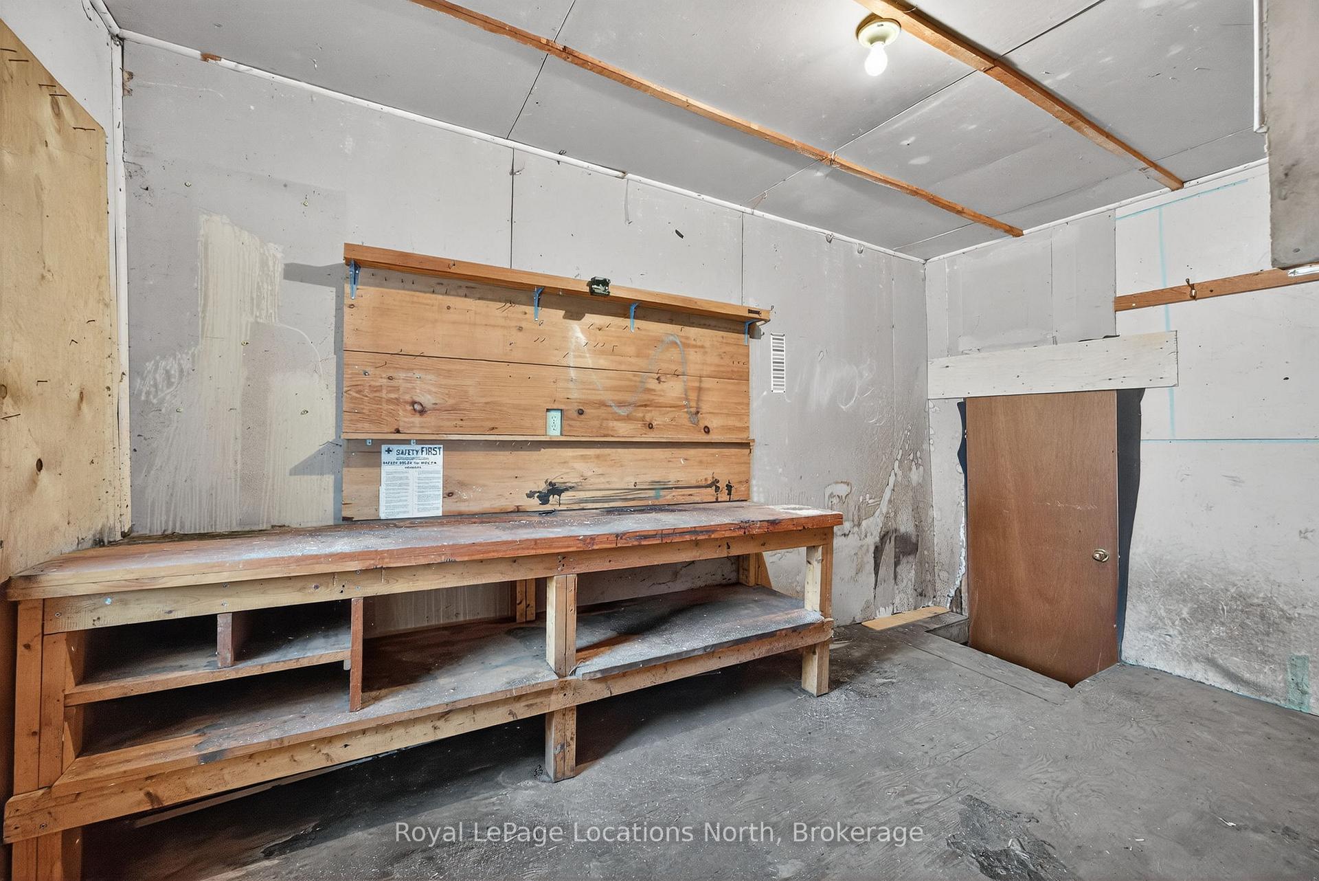Photo 17 of 54 Cook Street, Meaford — HOMEH