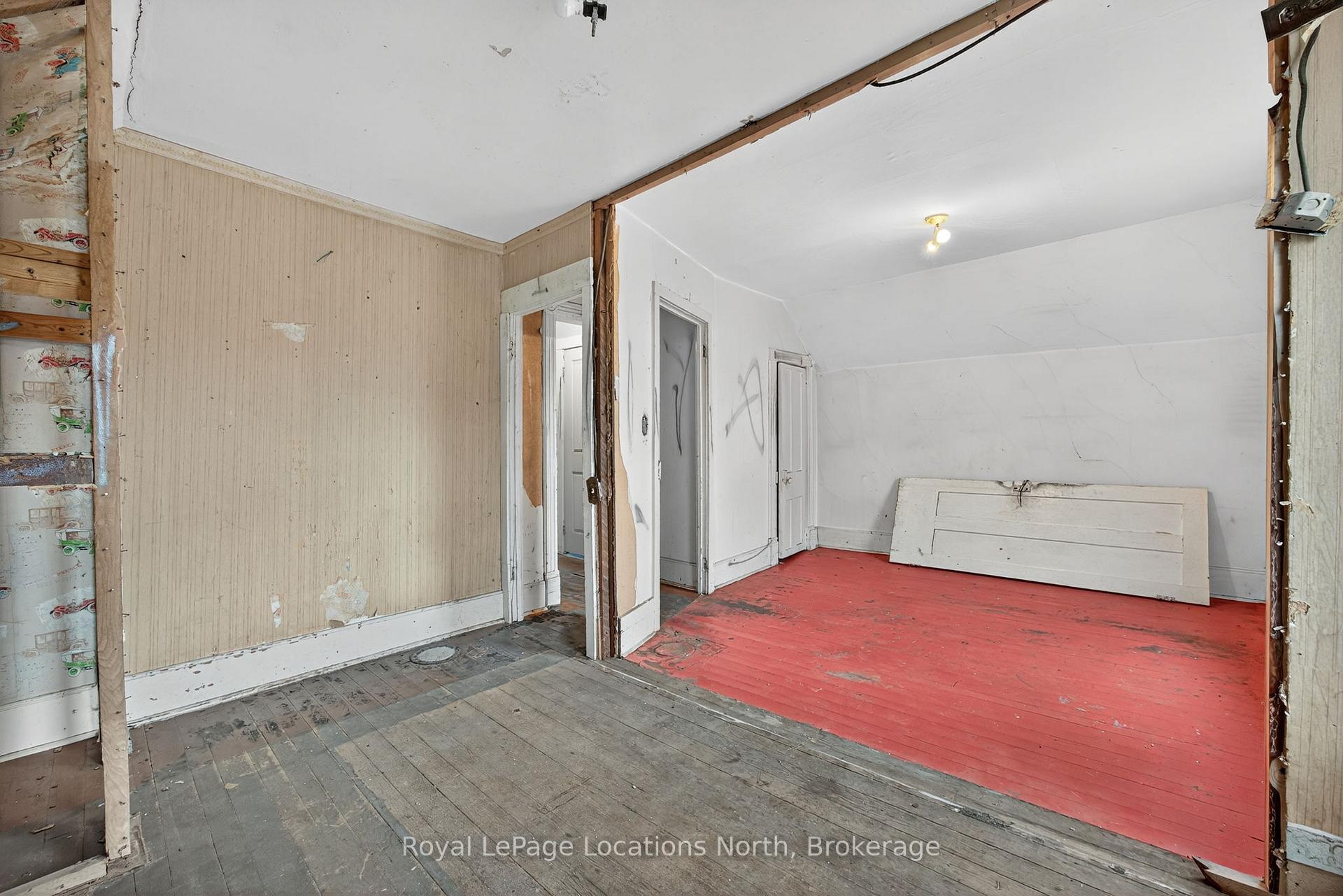 Photo 23 of 54 Cook Street, Meaford — HOMEH