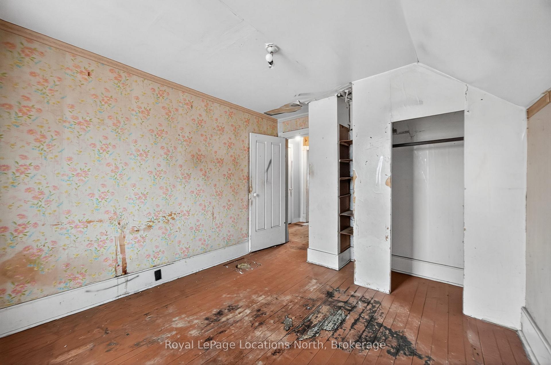 Photo 26 of 54 Cook Street, Meaford — HOMEH
