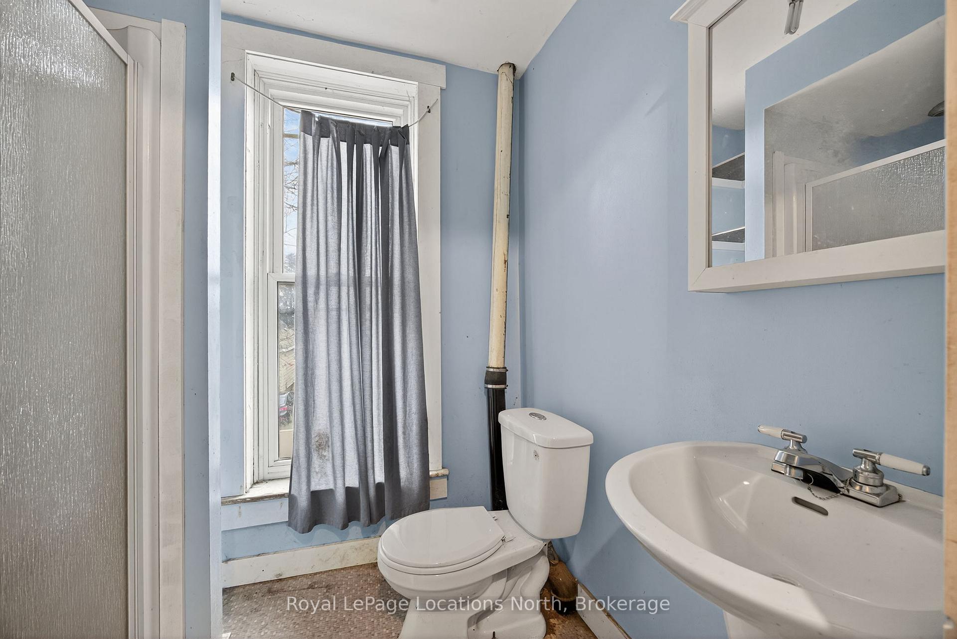 Photo 27 of 54 Cook Street, Meaford — HOMEH