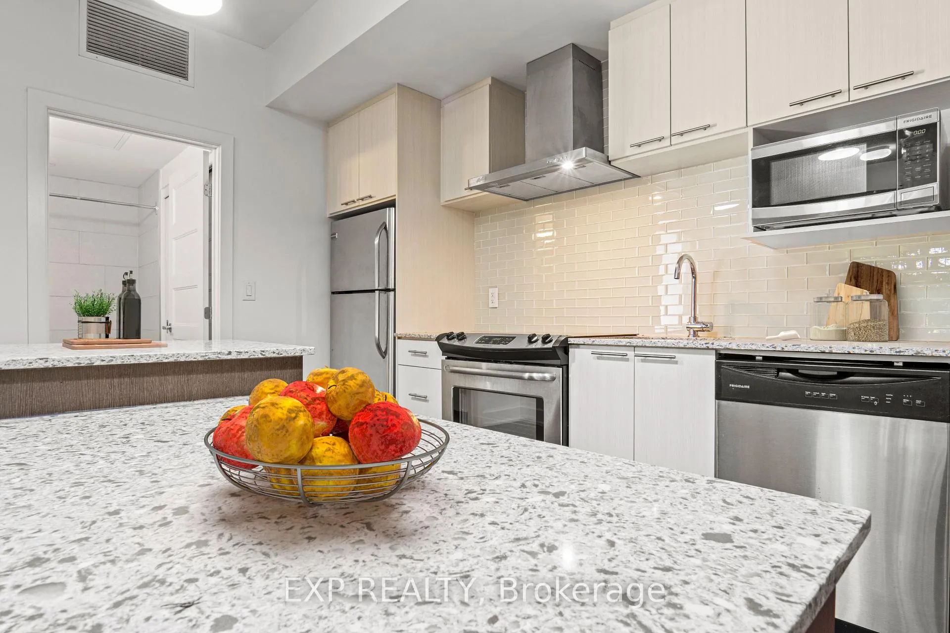 Photo 3 of Unit 108, 2785 Baseline Road, Ottawa, Redwood Park — HOMEH