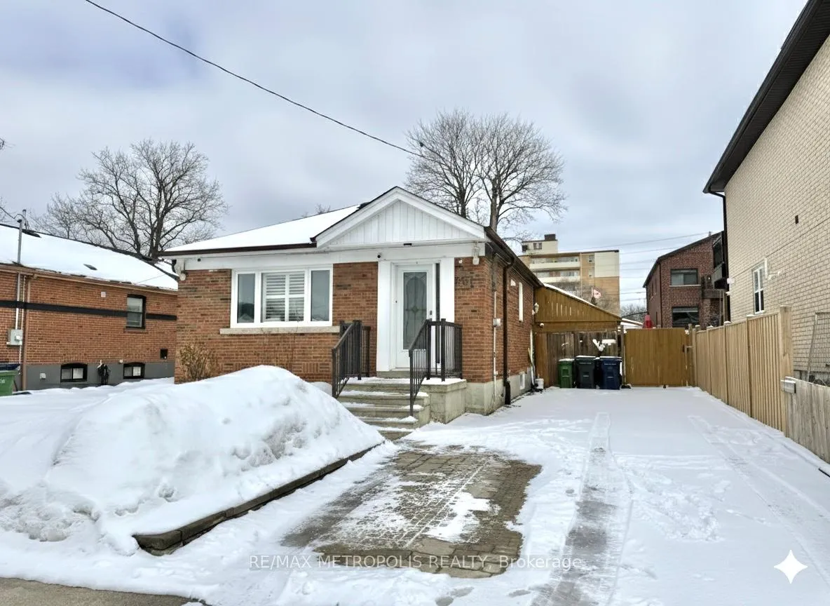 Front of Unit Main, 45 Kingsdown Drive