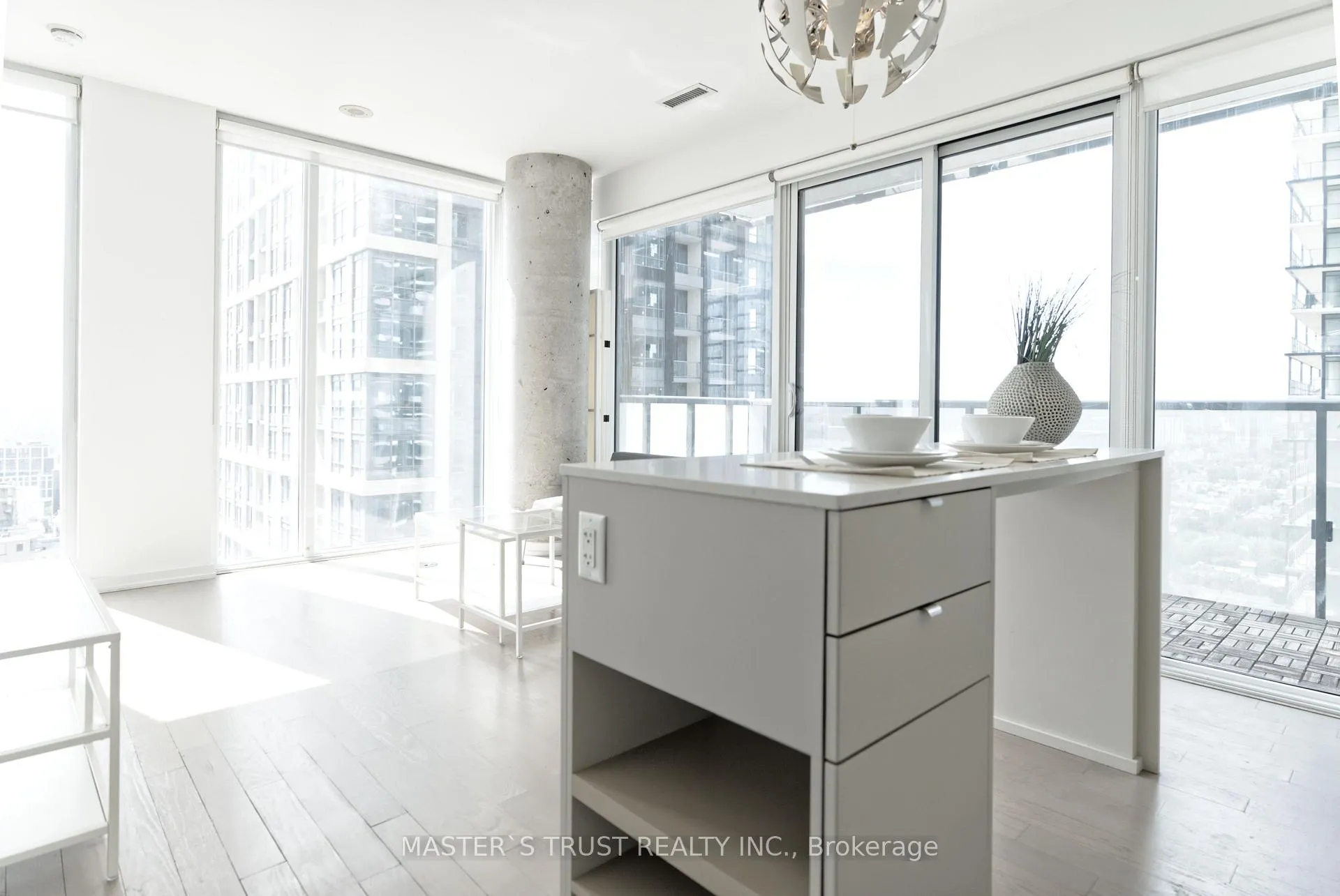 Photo 4 of Unit 2511, 101 Peter Street, Toronto, Waterfront Communities — HOMEH