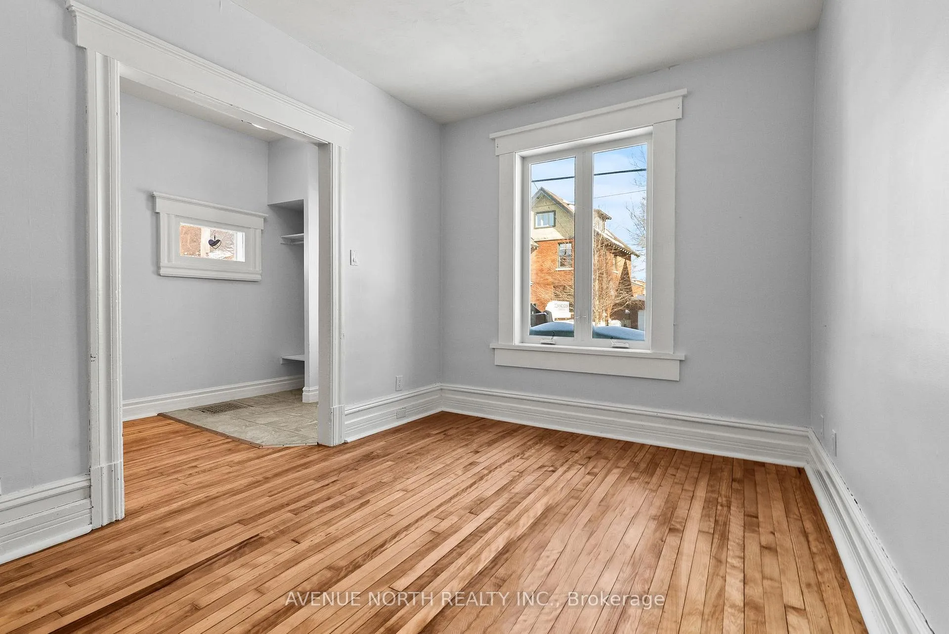 Photo 4 of 48 Leonard Avenue, Ottawa, Old Ottawa South — HOMEH