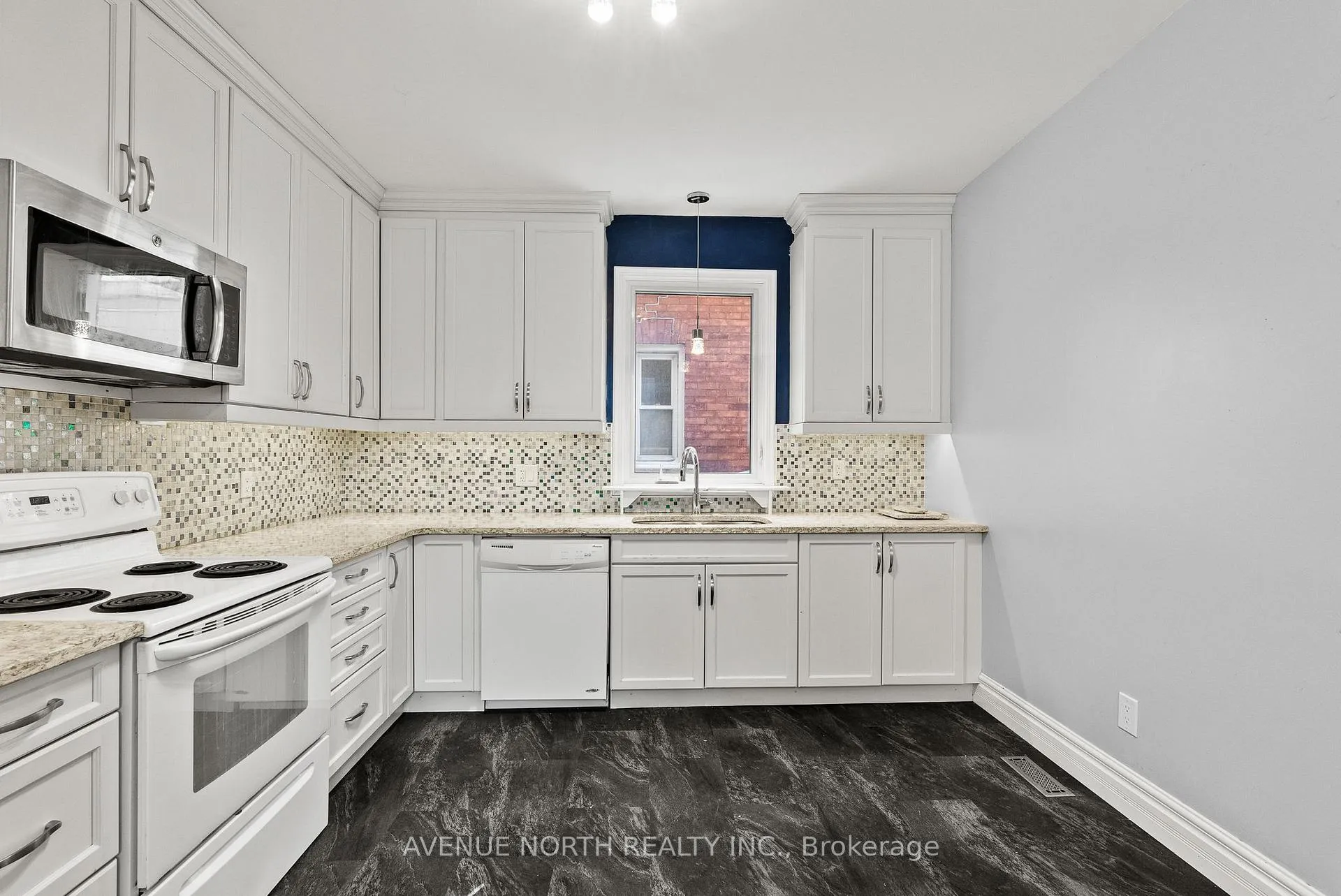 Photo 12 of 48 Leonard Avenue, Ottawa, Old Ottawa South — HOMEH