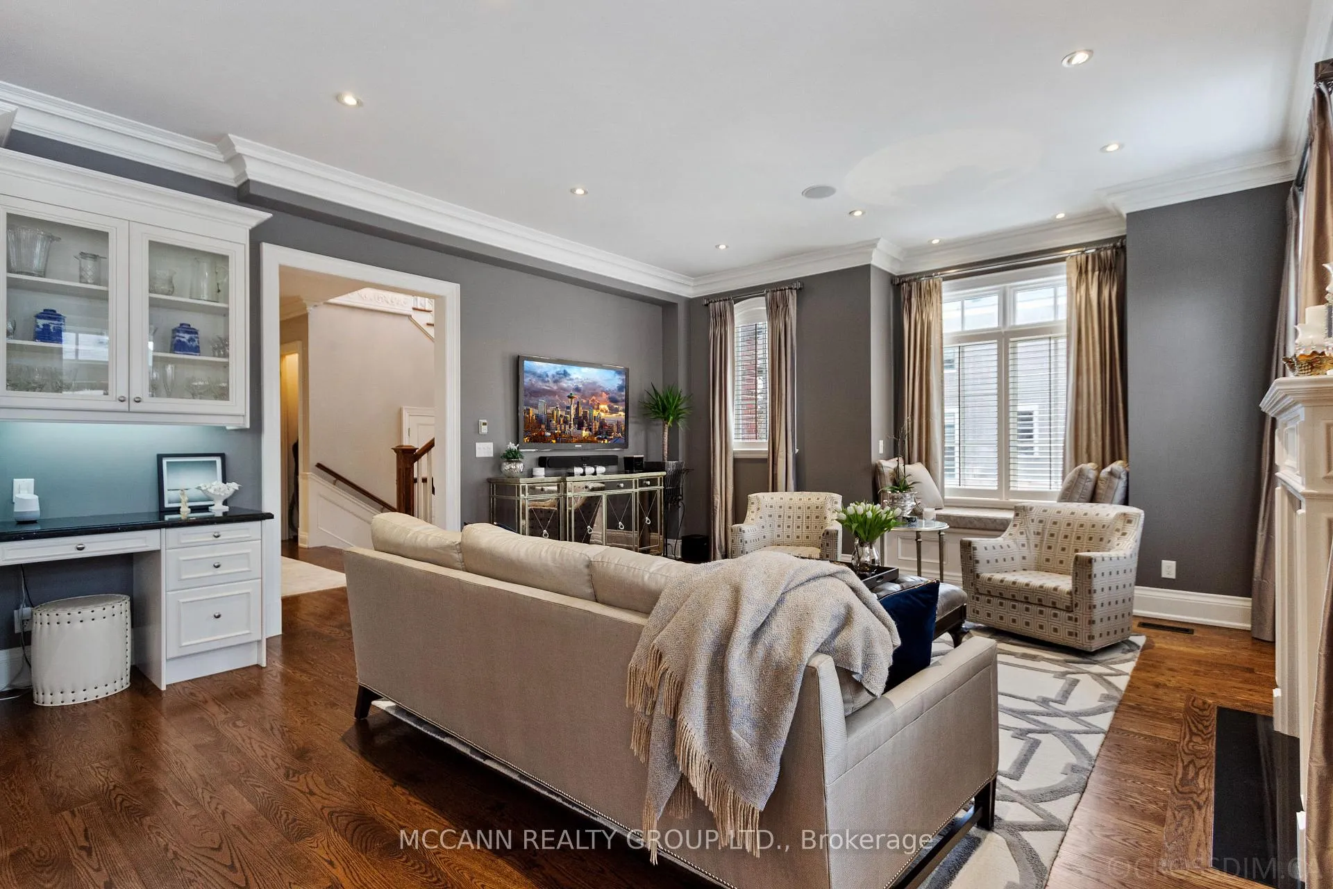 Photo 17 of 21 De Vere Gardens, Toronto, Bedford Park-Nortown — HOMEH