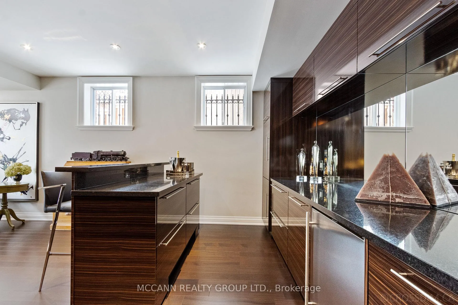 Photo 40 of 21 De Vere Gardens, Toronto, Bedford Park-Nortown — HOMEH