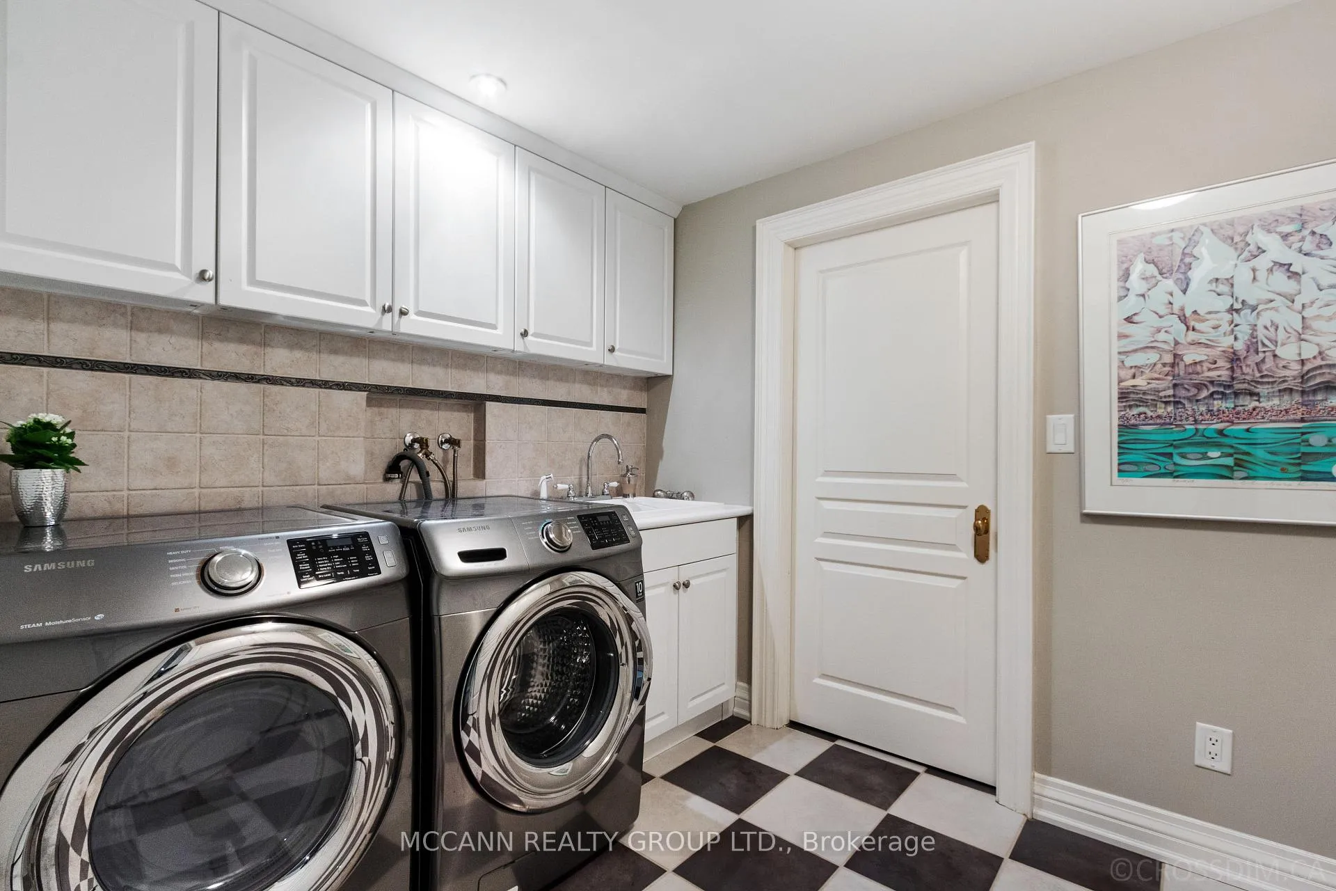 Photo 44 of 21 De Vere Gardens, Toronto, Bedford Park-Nortown — HOMEH