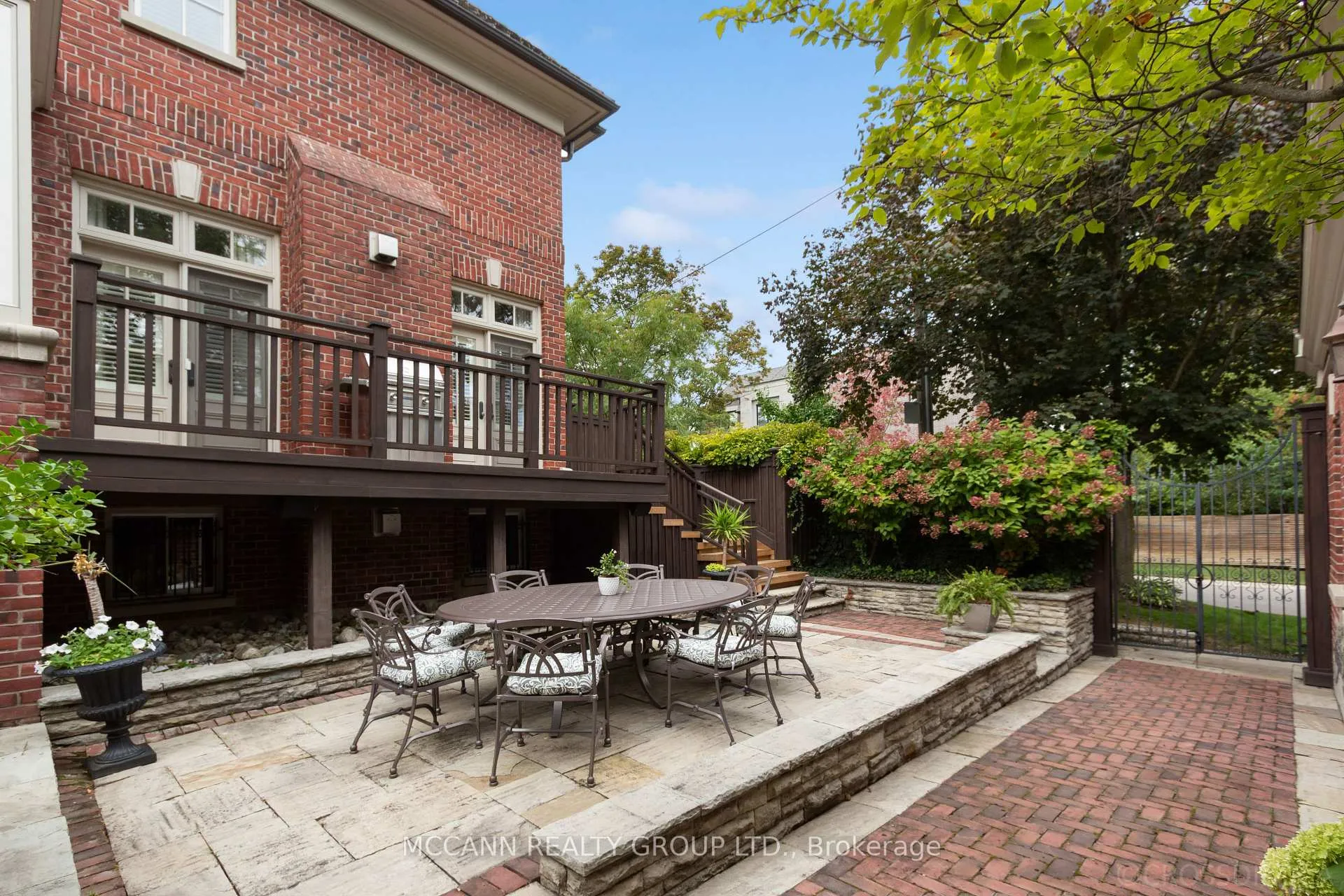Photo 49 of 21 De Vere Gardens, Toronto, Bedford Park-Nortown — HOMEH