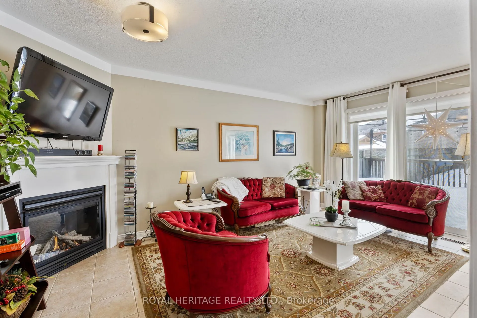 Photo 10 of 12 Floree Street, Whitby, Taunton North — HOMEH