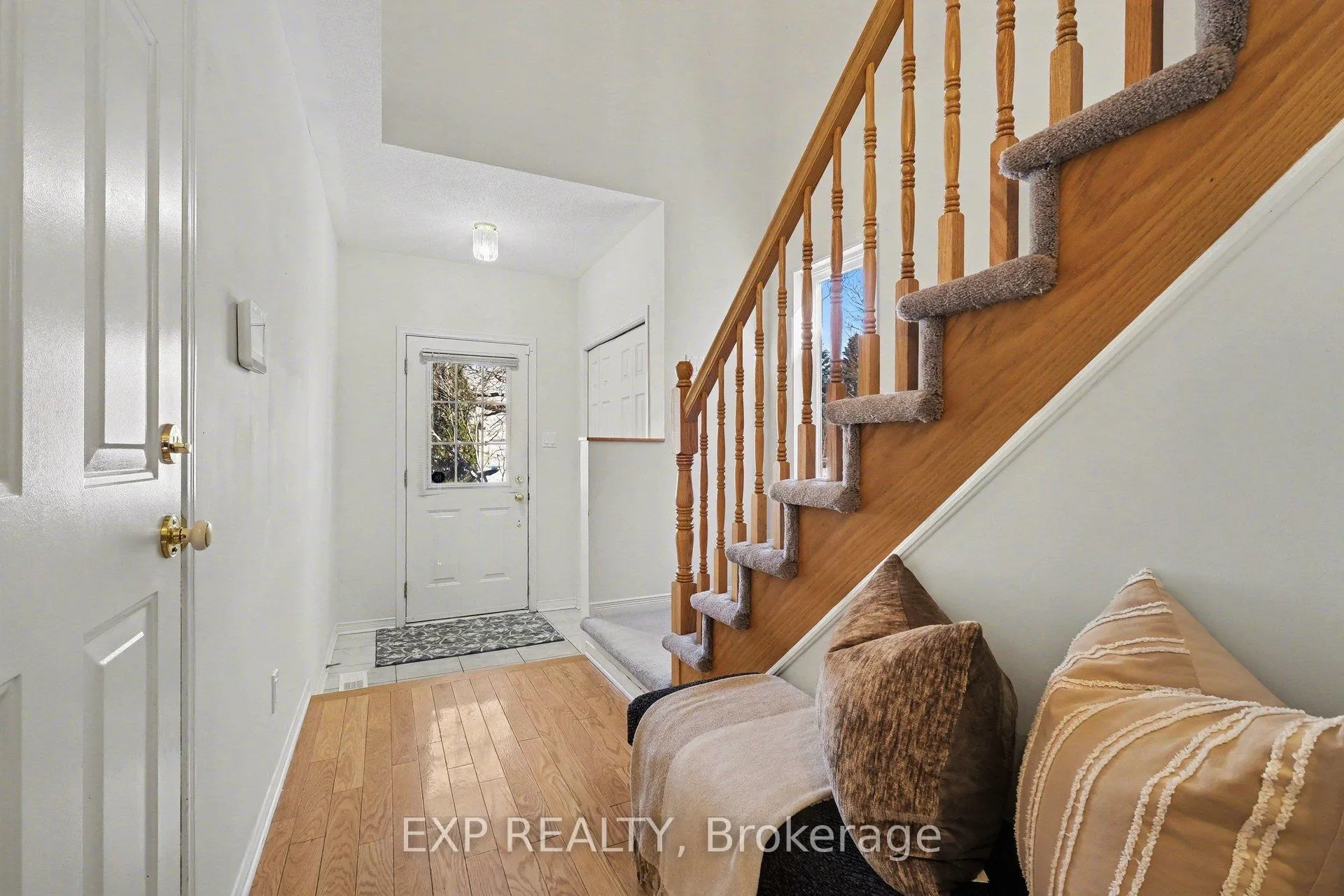 Photo 5 of 89 Inverkip Avenue, Ottawa, Hunt Club Park — HOMEH