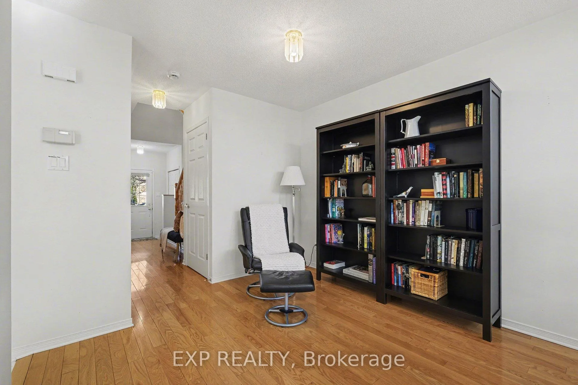 Photo 10 of 89 Inverkip Avenue, Ottawa, Hunt Club Park — HOMEH