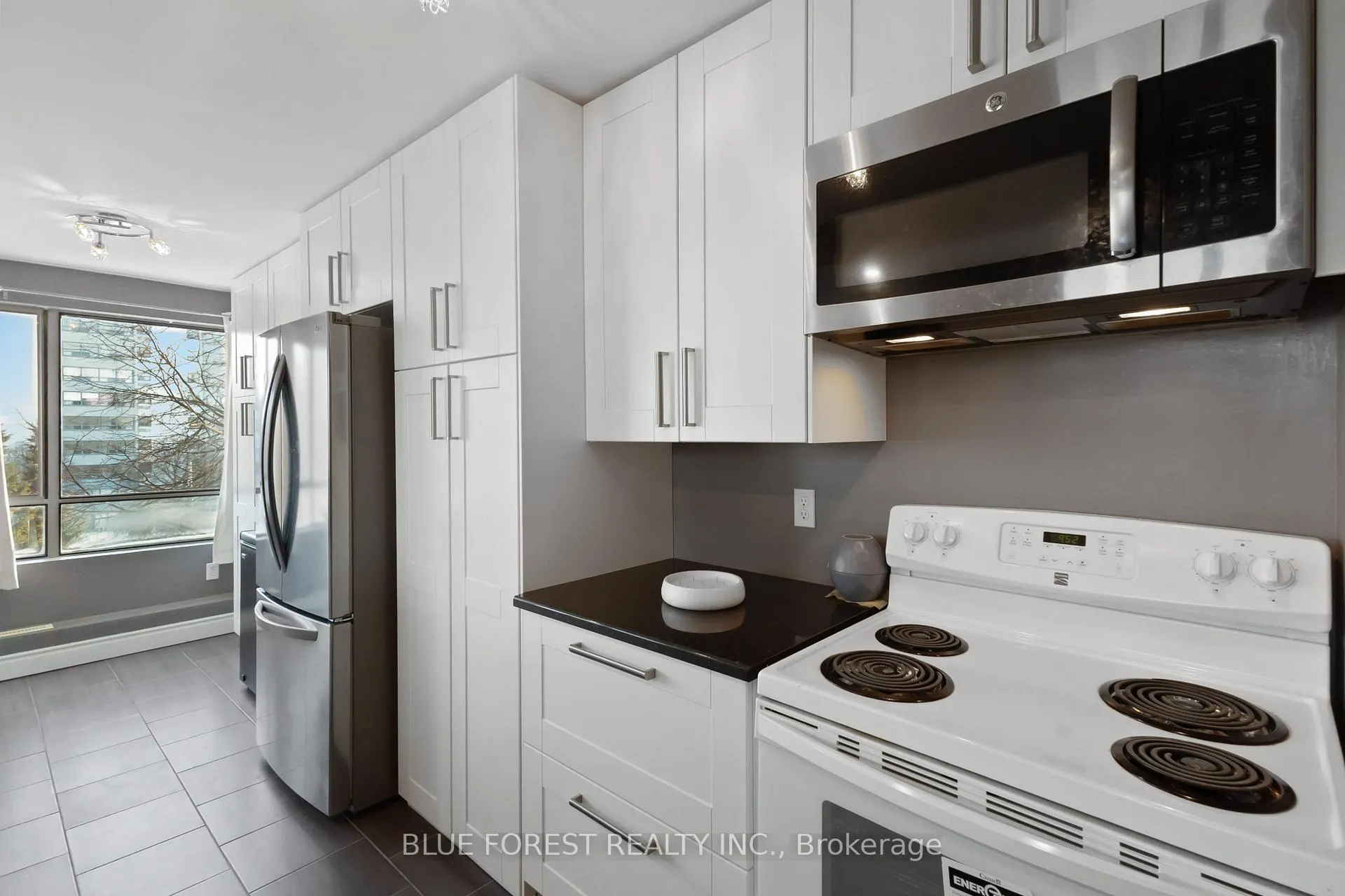 Photo 16 of Unit 510, 570 Proudfoot Lane, London, North N — HOMEH