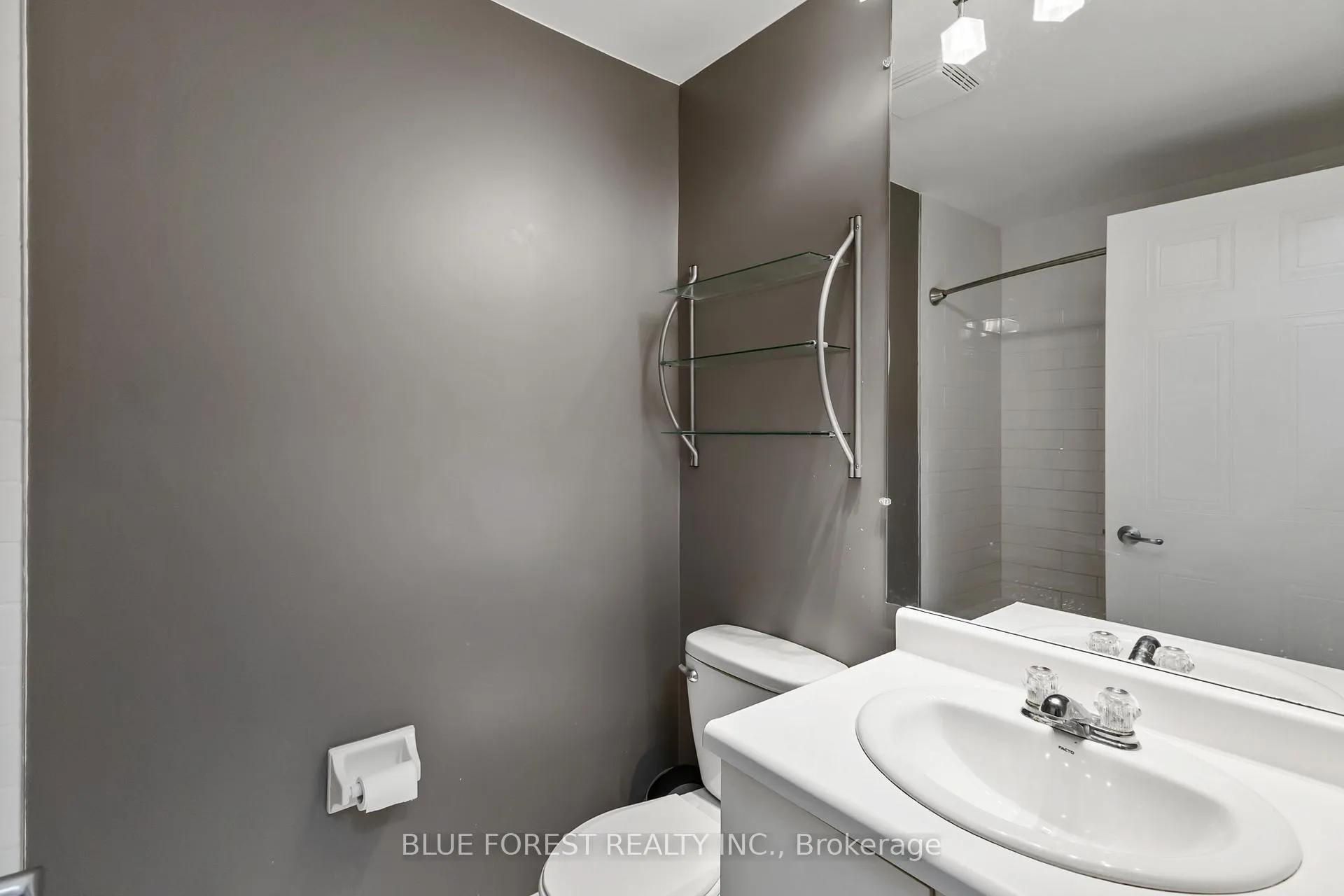 Photo 23 of Unit 510, 570 Proudfoot Lane, London, North N — HOMEH
