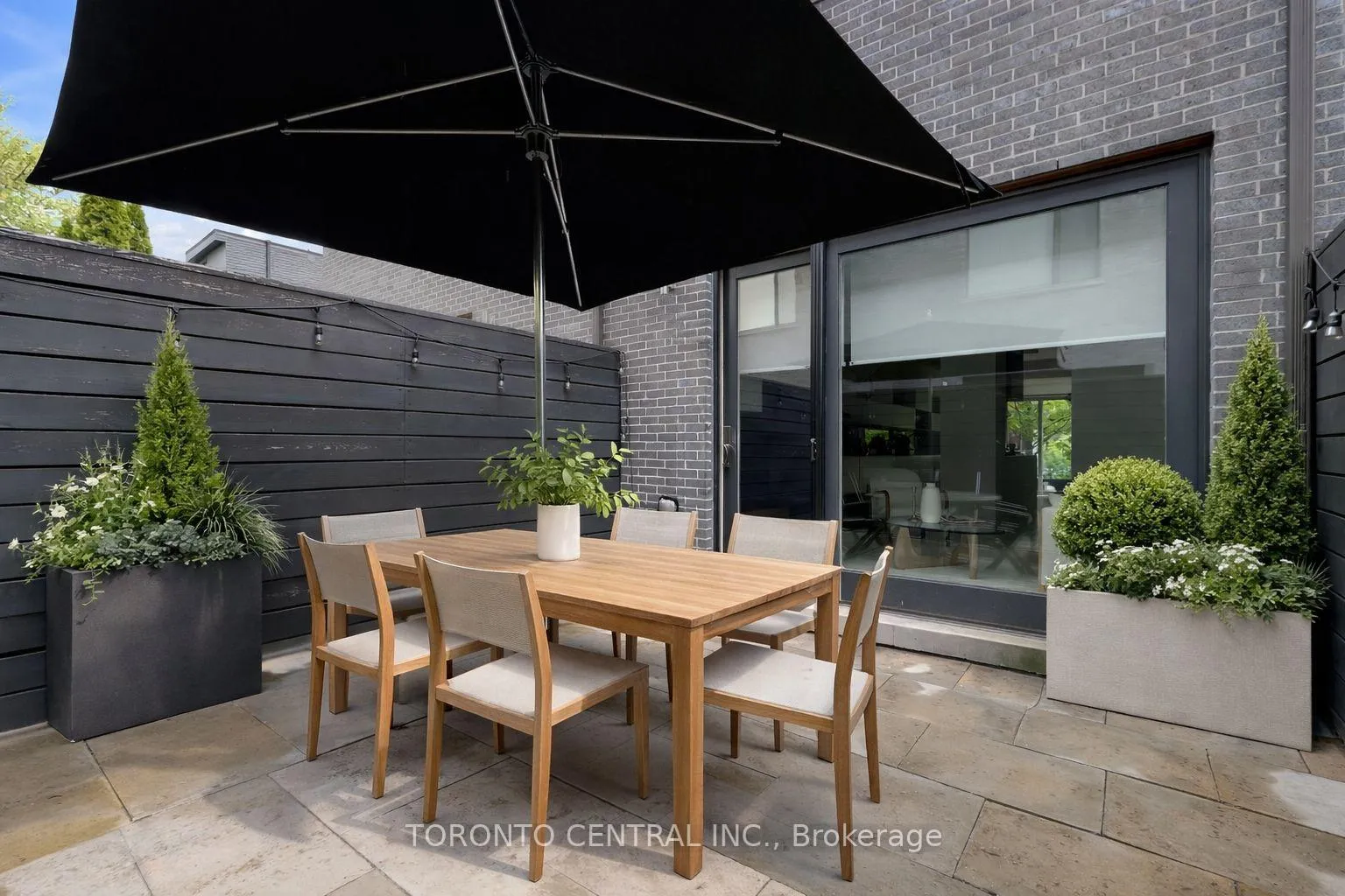 Photo 12 of 258 Manning Avenue, Toronto, Trinity-Bellwoods — HOMEH