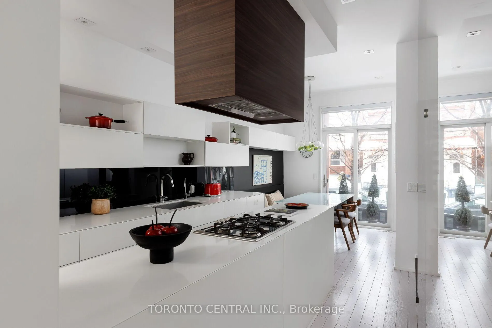 Photo 14 of 258 Manning Avenue, Toronto, Trinity-Bellwoods — HOMEH