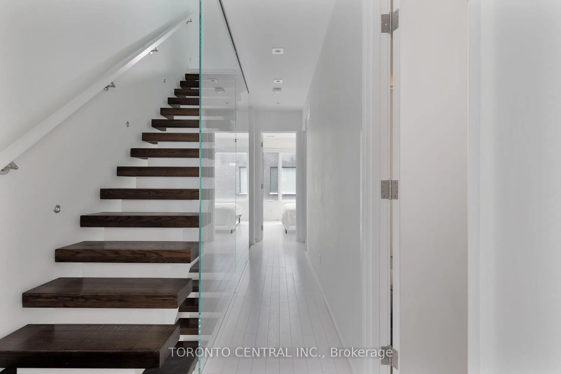 Photo 26 of 258 Manning Avenue, Toronto, Trinity-Bellwoods — HOMEH