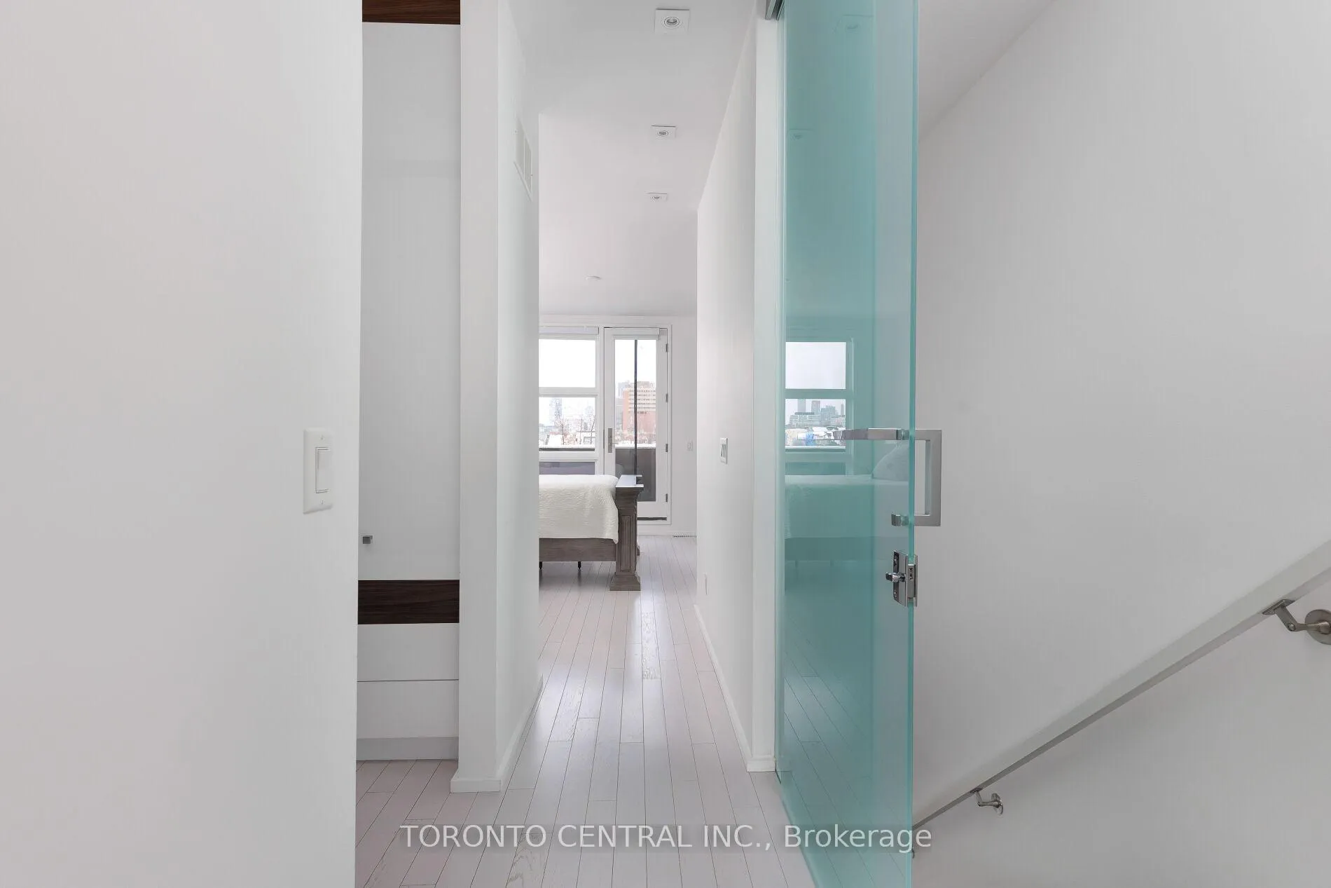 Photo 27 of 258 Manning Avenue, Toronto, Trinity-Bellwoods — HOMEH