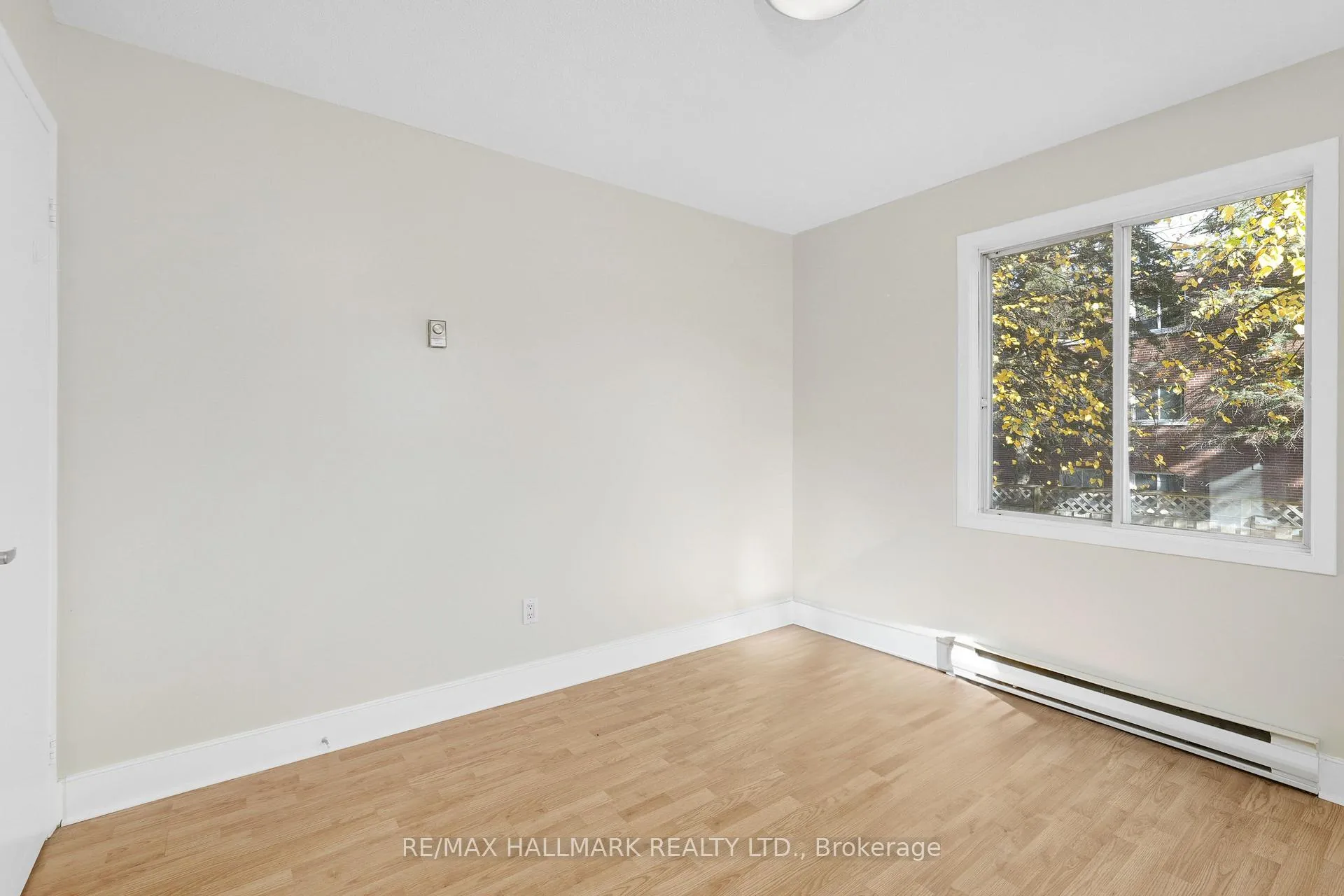 Photo 5 of Unit 102, 170 Grove Street E, Barrie, Wellington — HOMEH