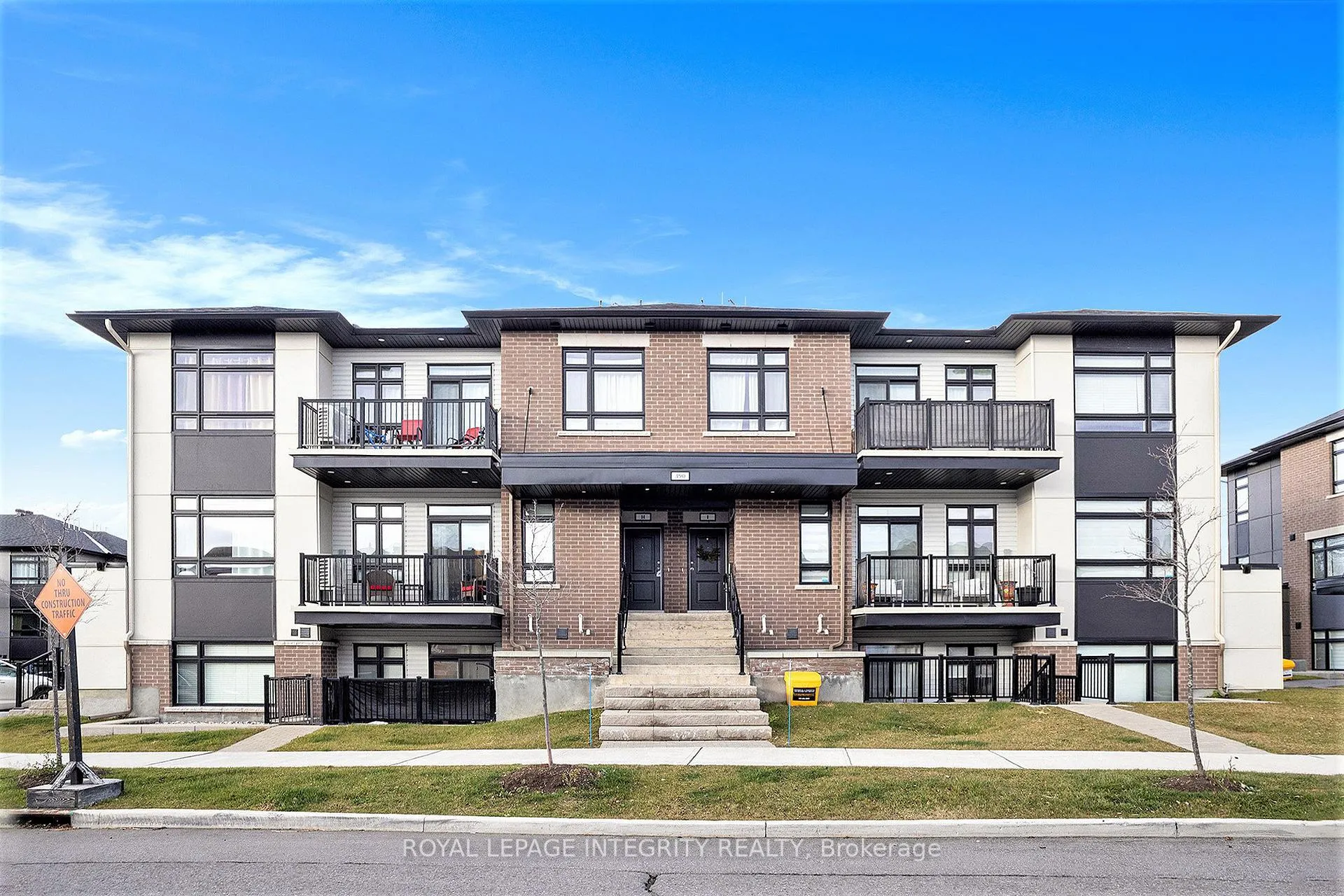 Photo 1 of Unit E, 390 Rolling Meadow Crescent E, Ottawa, Mer Bleue/Bradley Estates/Anderson Park — HOMEH