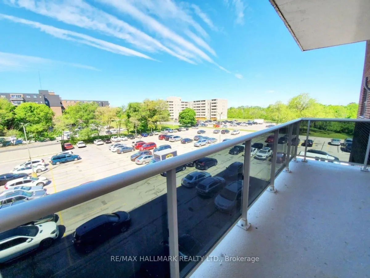 Photo 3 of Unit 616, 10 Garfella Drive S, Etobicoke, Mount Olive-Silverstone-Jamestown — HOMEH