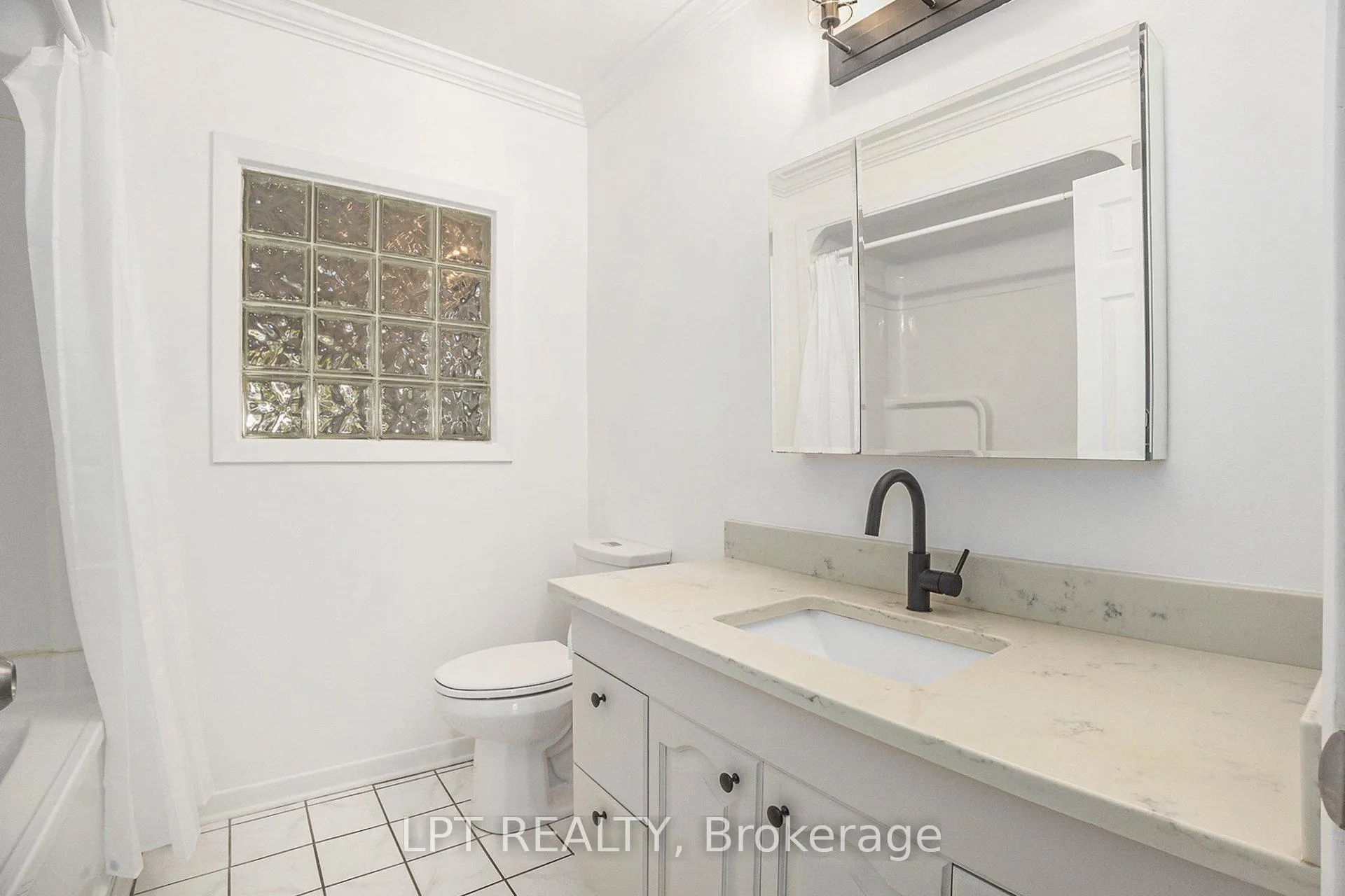 Photo 20 of 1517 Caverley Street, Ottawa, Riverview Park — HOMEH