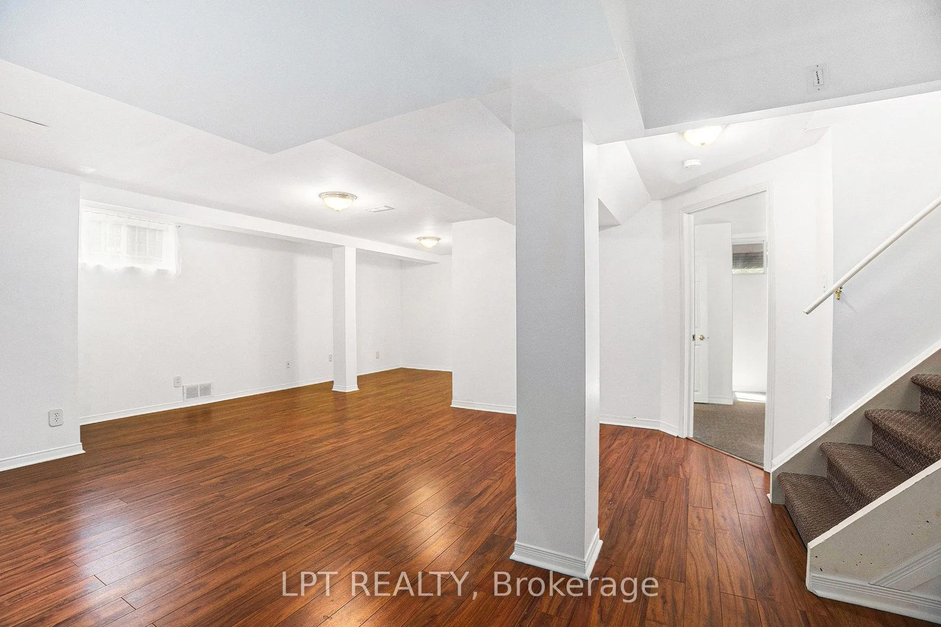 Photo 23 of 1517 Caverley Street, Ottawa, Riverview Park — HOMEH