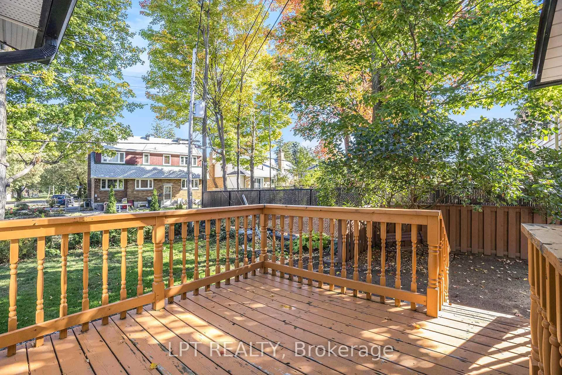 Photo 28 of 1517 Caverley Street, Ottawa, Riverview Park — HOMEH