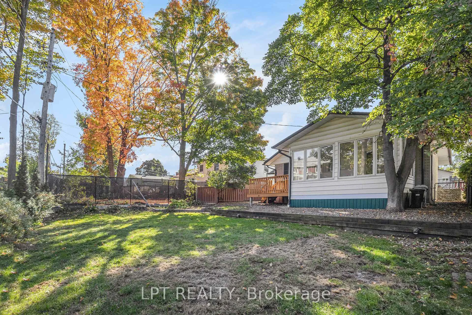 Photo 30 of 1517 Caverley Street, Ottawa, Riverview Park — HOMEH