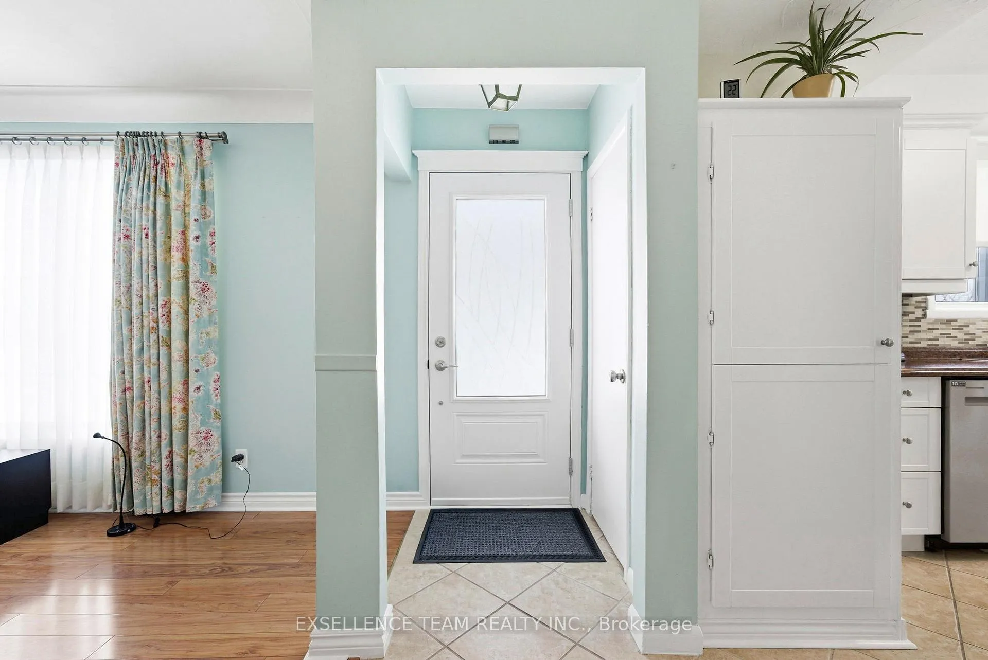 Photo 3 of 1314 Newark Avenue, Cornwall — HOMEH