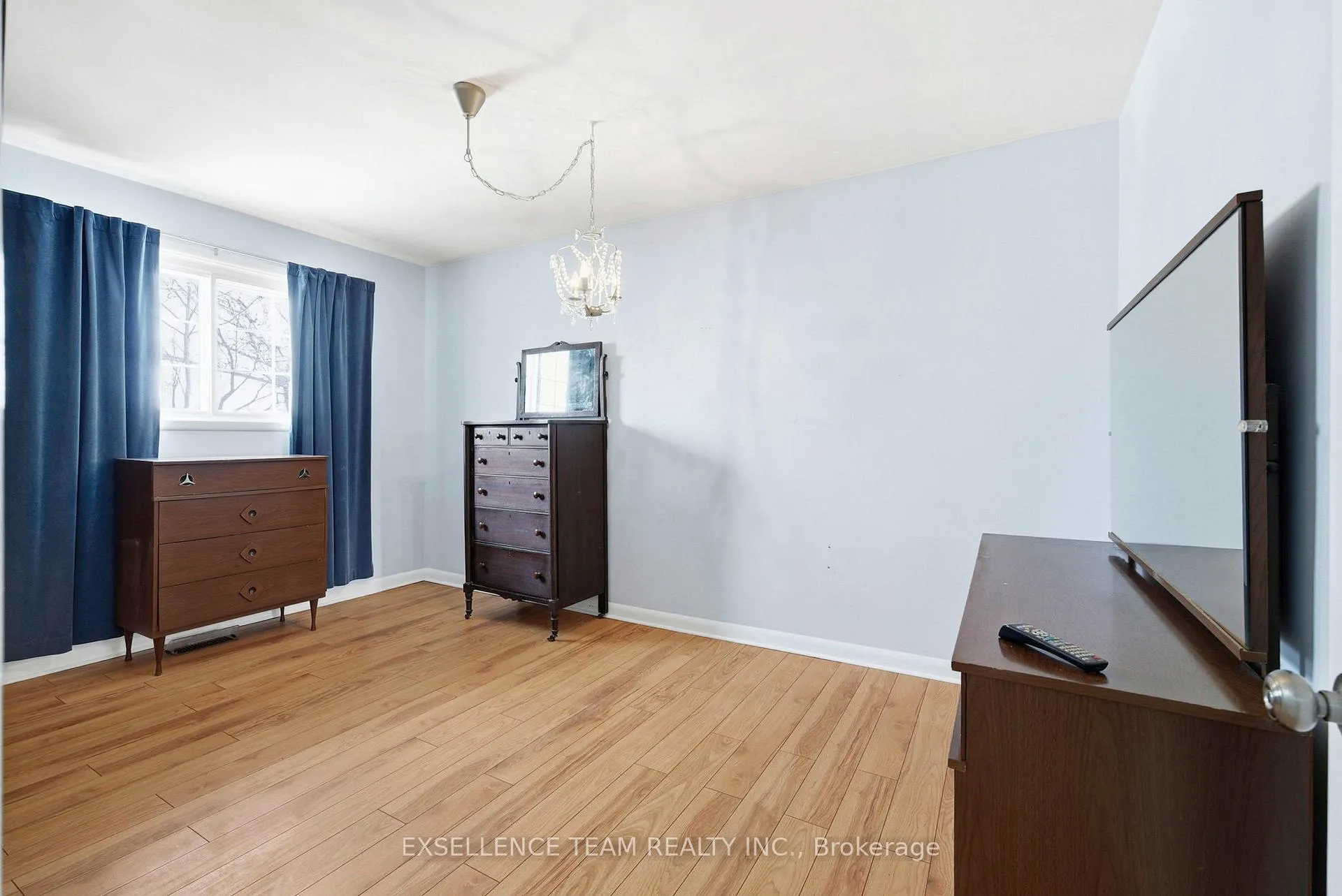 Photo 12 of 1314 Newark Avenue, Cornwall — HOMEH