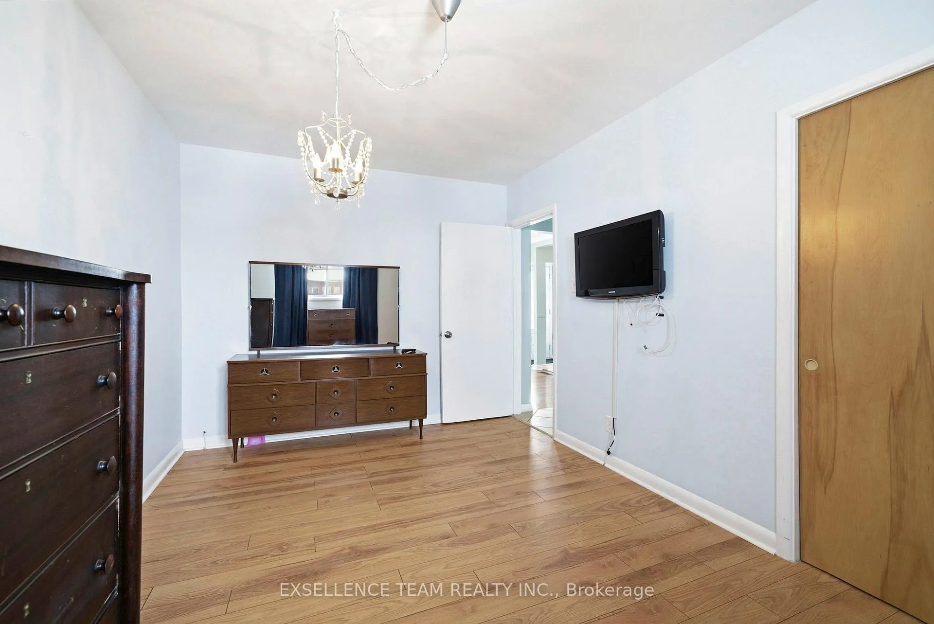 Photo 14 of 1314 Newark Avenue, Cornwall — HOMEH
