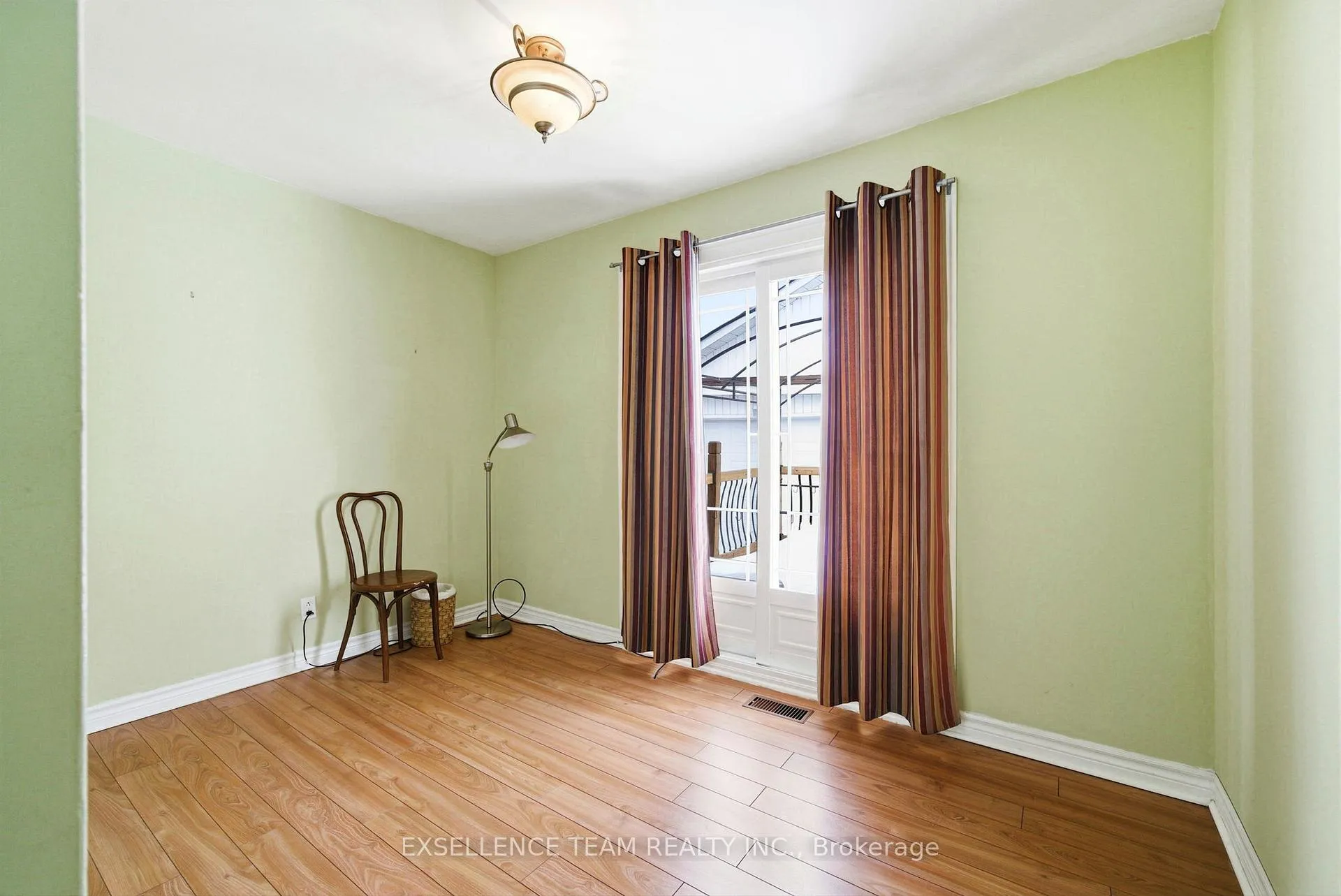 Photo 16 of 1314 Newark Avenue, Cornwall — HOMEH
