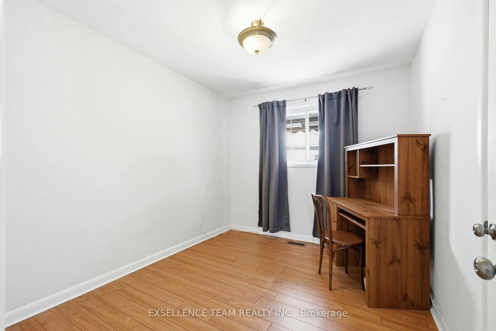 Photo 18 of 1314 Newark Avenue, Cornwall — HOMEH