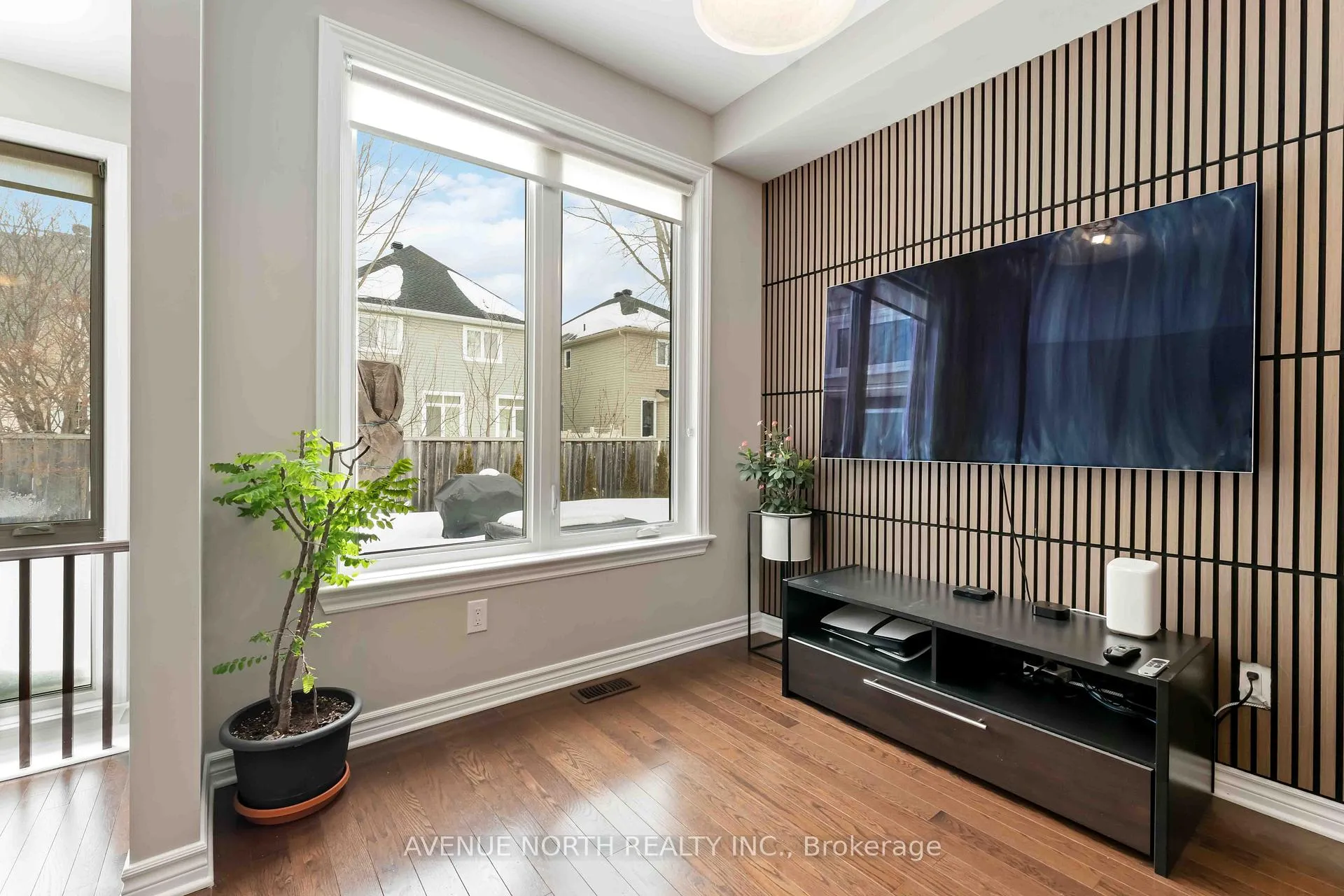 Photo 8 of 345 Alasken Drive, Ottawa, Blossom Park/Kemp Park/Findlay Creek — HOMEH