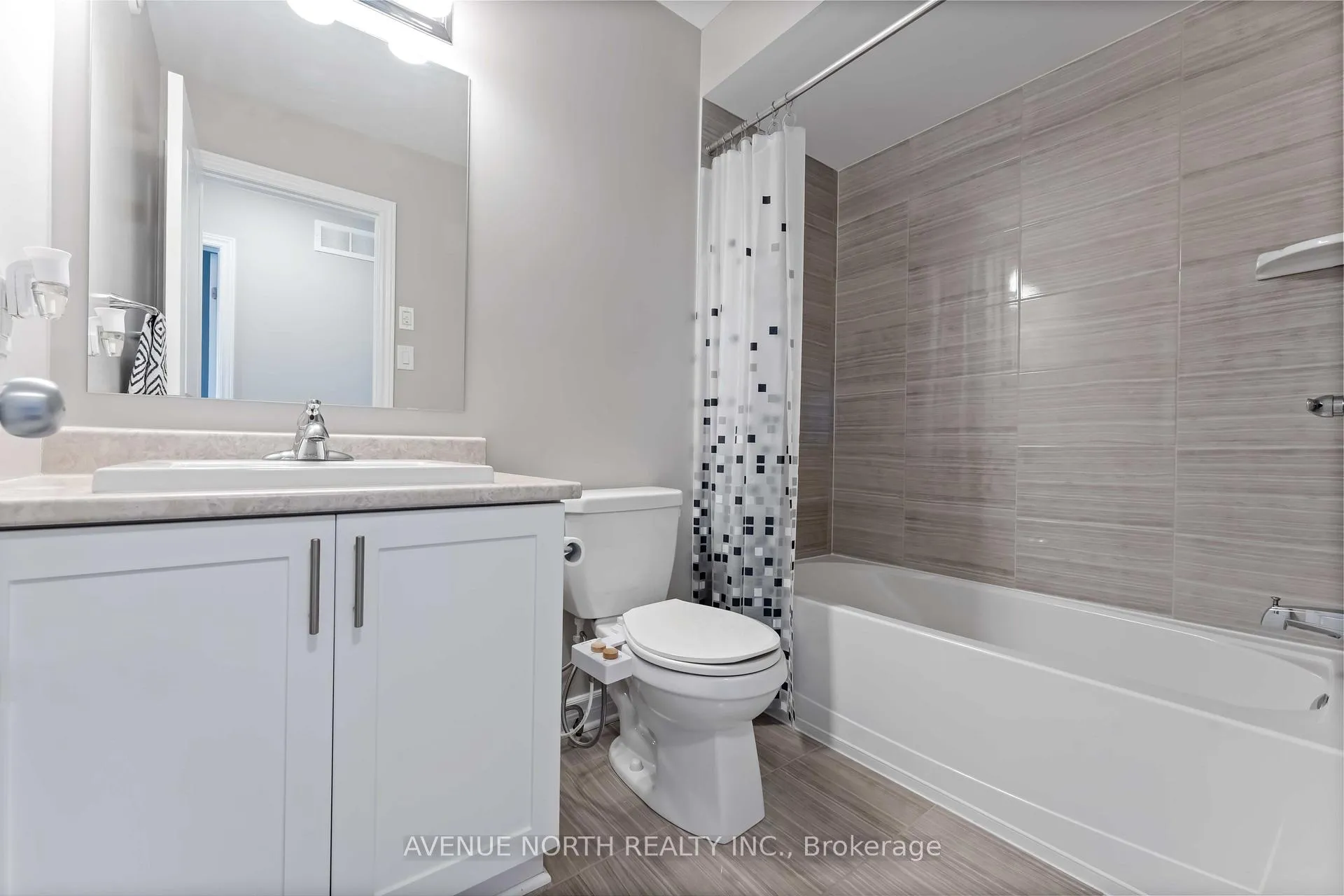 Photo 31 of 345 Alasken Drive, Ottawa, Blossom Park/Kemp Park/Findlay Creek — HOMEH