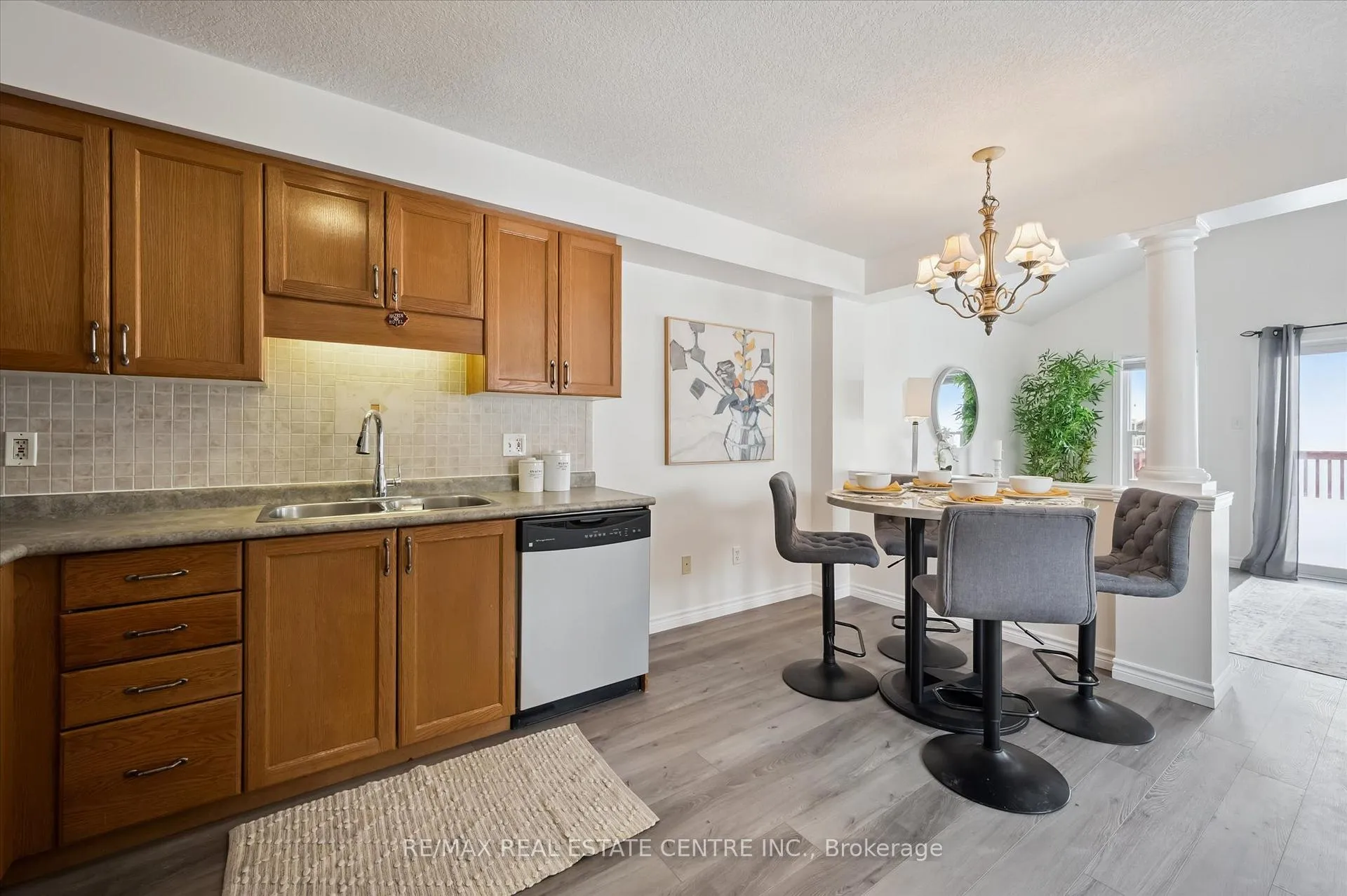 Photo 9 of 465 Activa Avenue, Kitchener — HOMEH