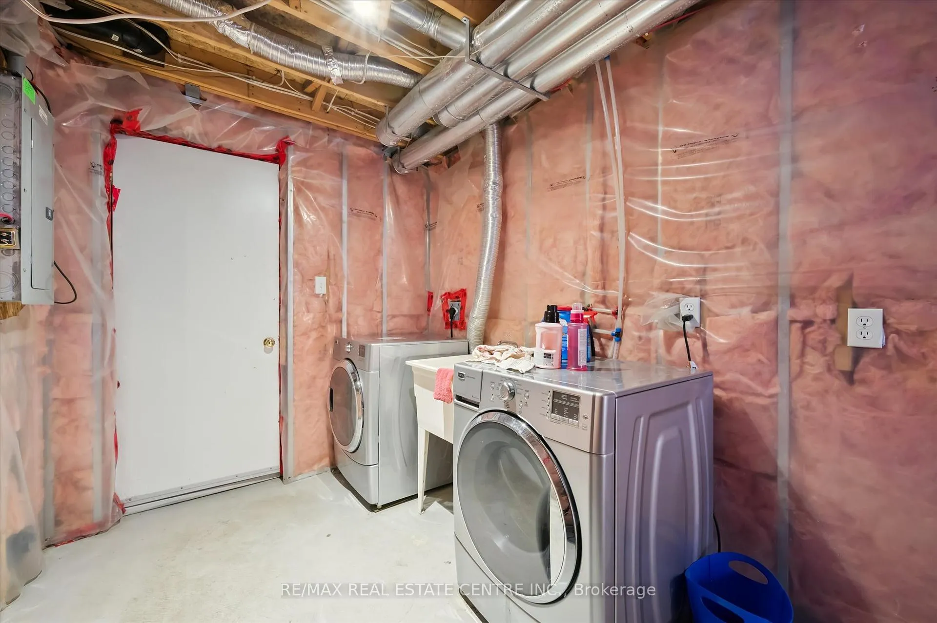 Photo 25 of 465 Activa Avenue, Kitchener — HOMEH