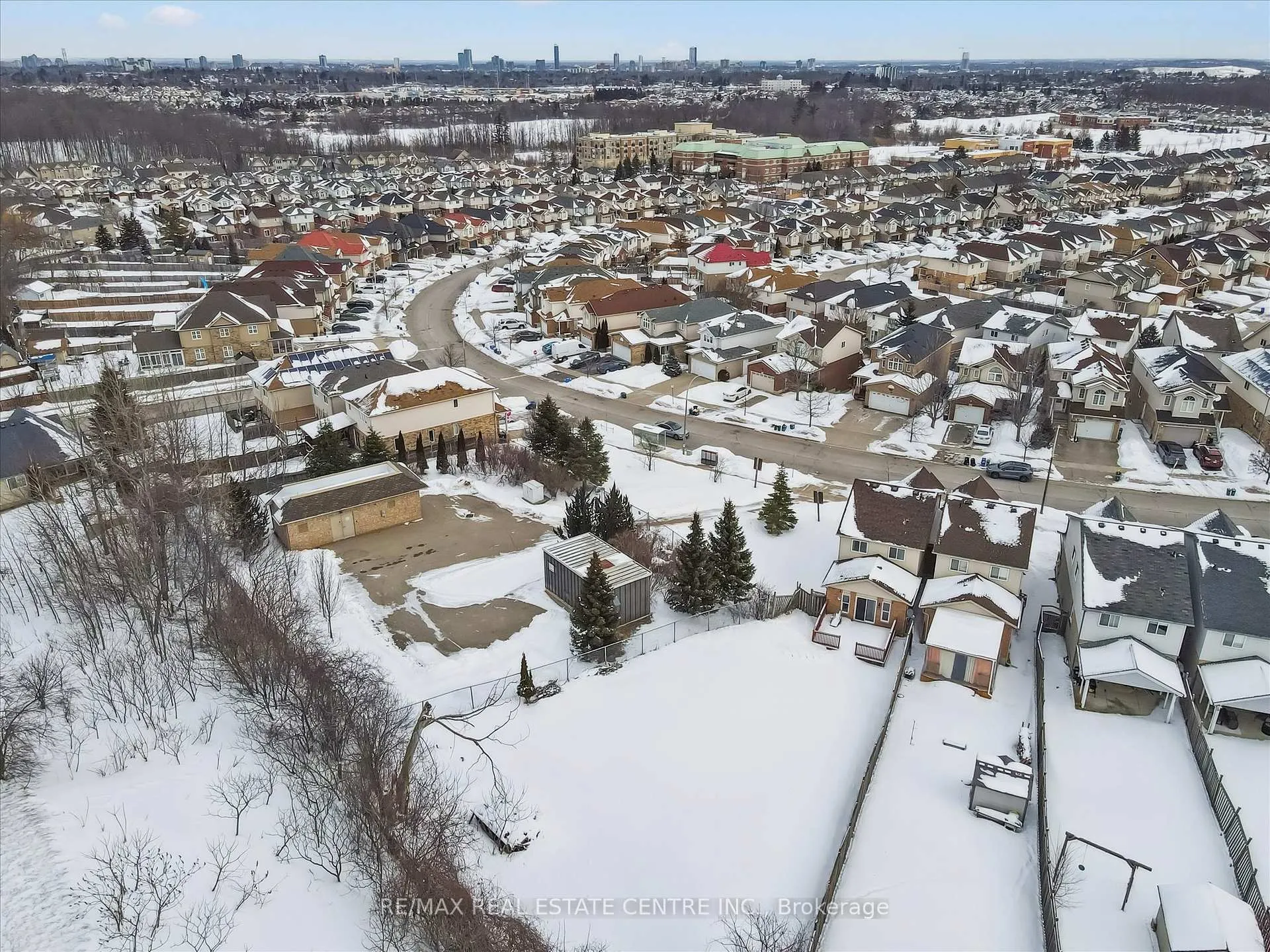 Photo 29 of 465 Activa Avenue, Kitchener — HOMEH