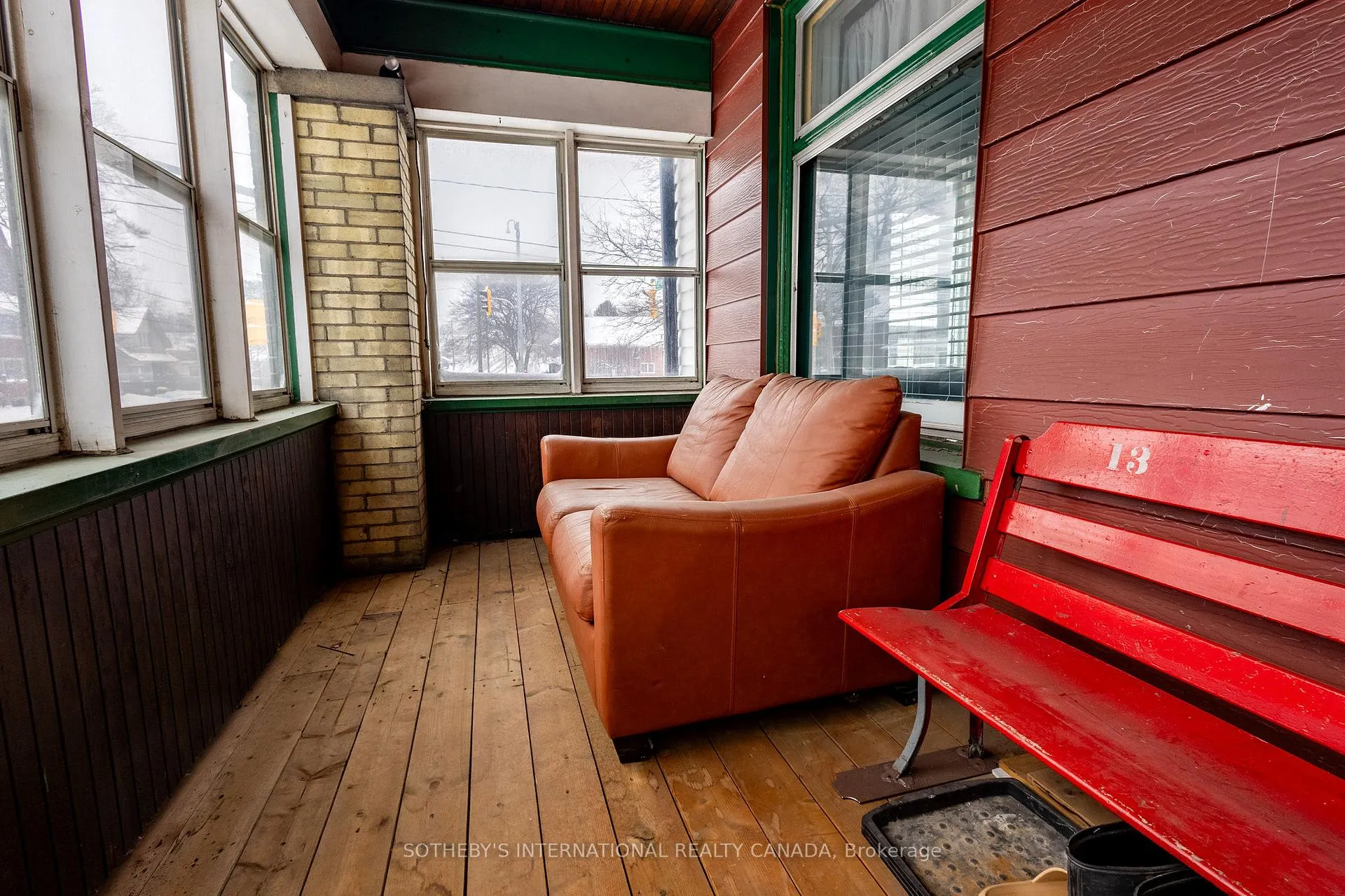 Photo 5 of 64 Lancaster Street W, Kitchener, Civic Centre — HOMEH