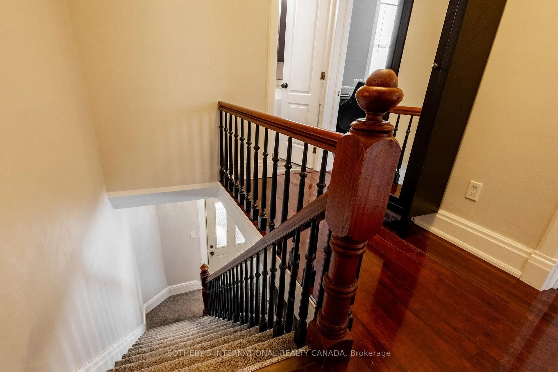 Photo 18 of 64 Lancaster Street W, Kitchener, Civic Centre — HOMEH
