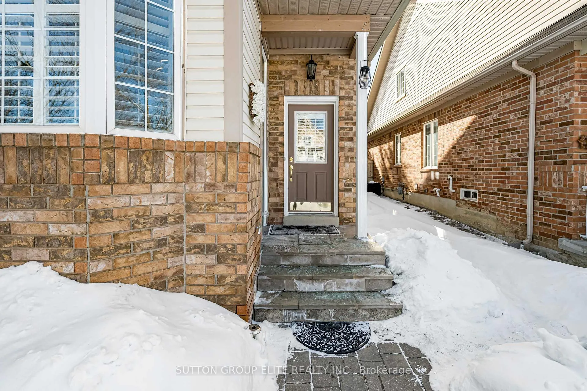 Photo 2 of 63 Ochalski Road, Aurora, Bayview Wellington — HOMEH