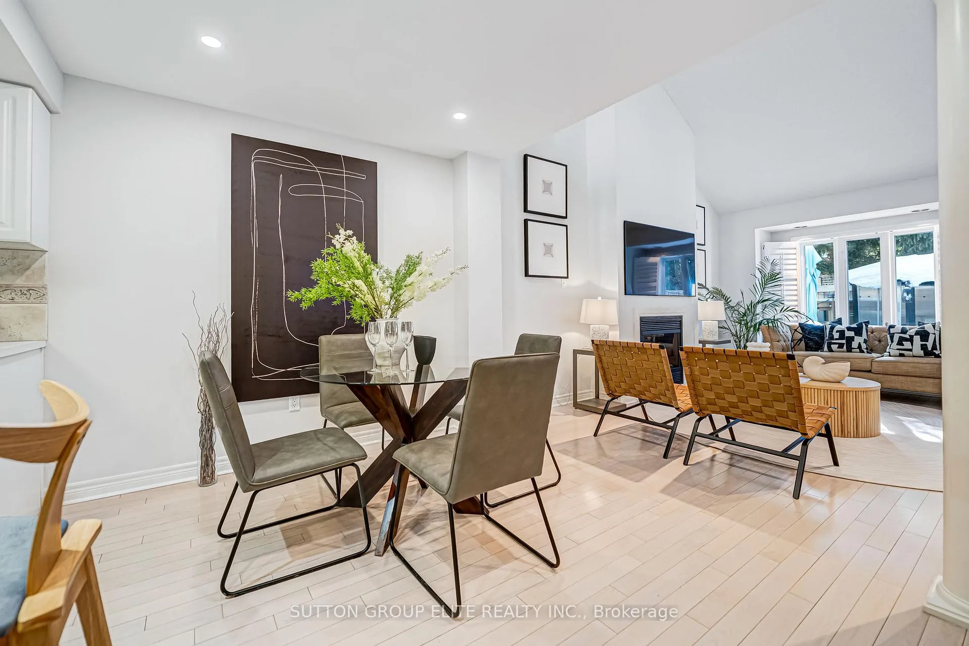 Photo 7 of 63 Ochalski Road, Aurora, Bayview Wellington — HOMEH