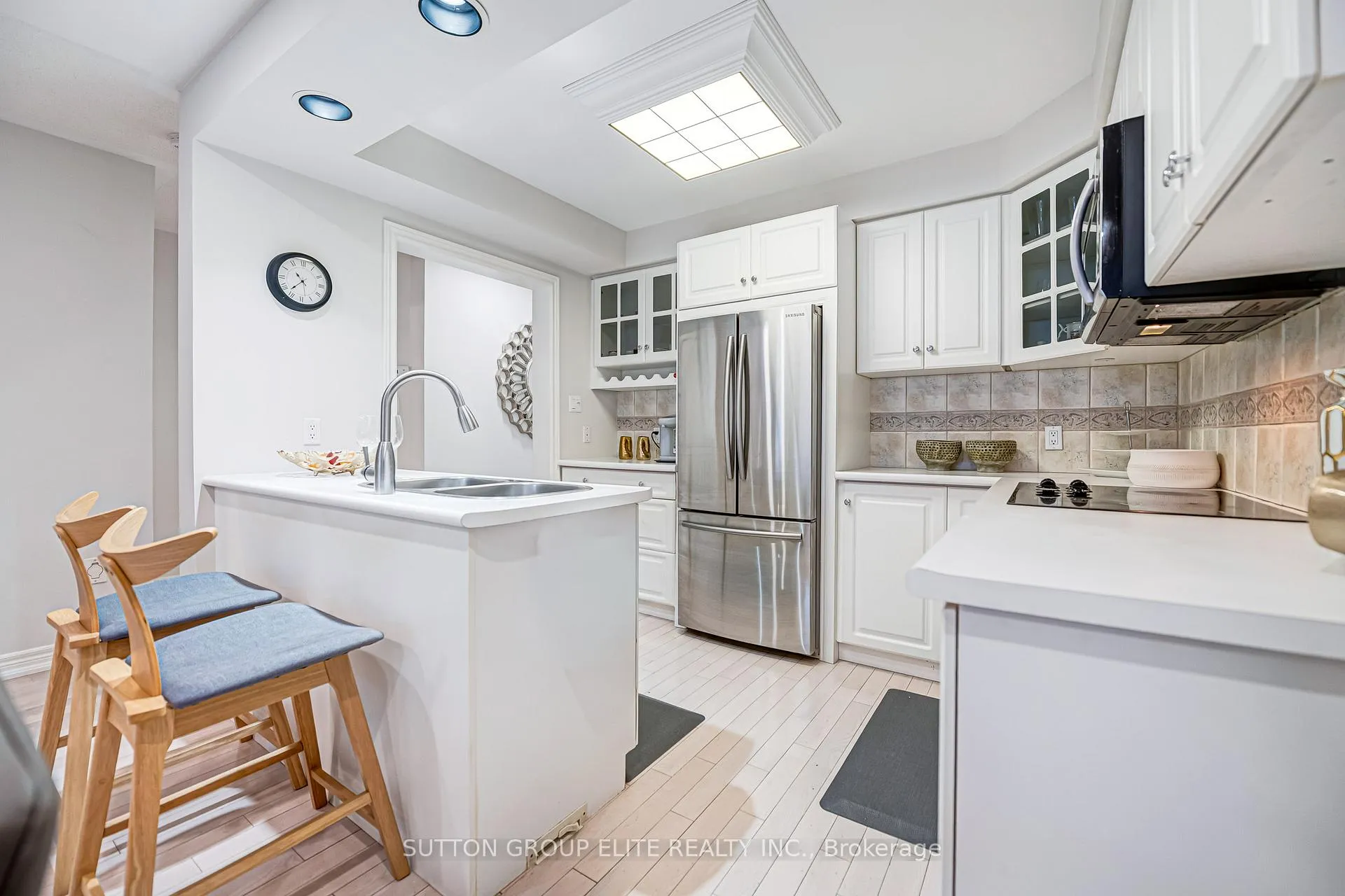 Photo 8 of 63 Ochalski Road, Aurora, Bayview Wellington — HOMEH