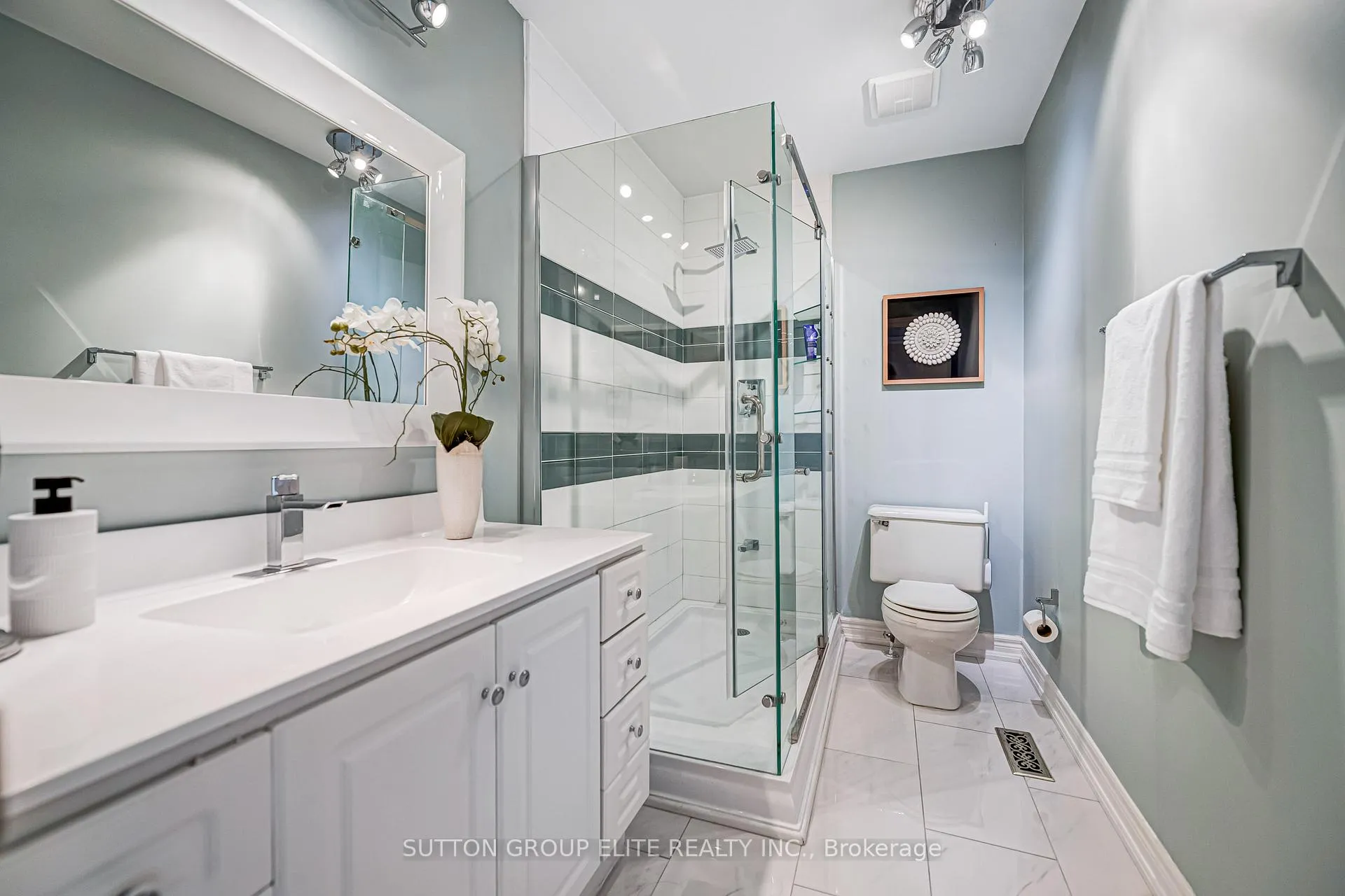 Photo 24 of 63 Ochalski Road, Aurora, Bayview Wellington — HOMEH