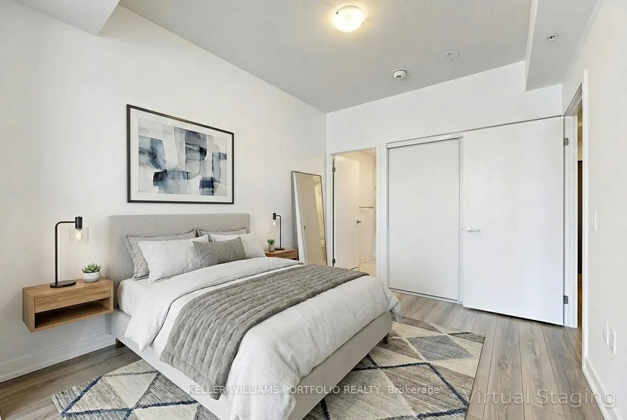 Photo 7 of Unit 920, 38 Honeycrisp Crescent, Vaughan, Vaughan Corporate Centre — HOMEH