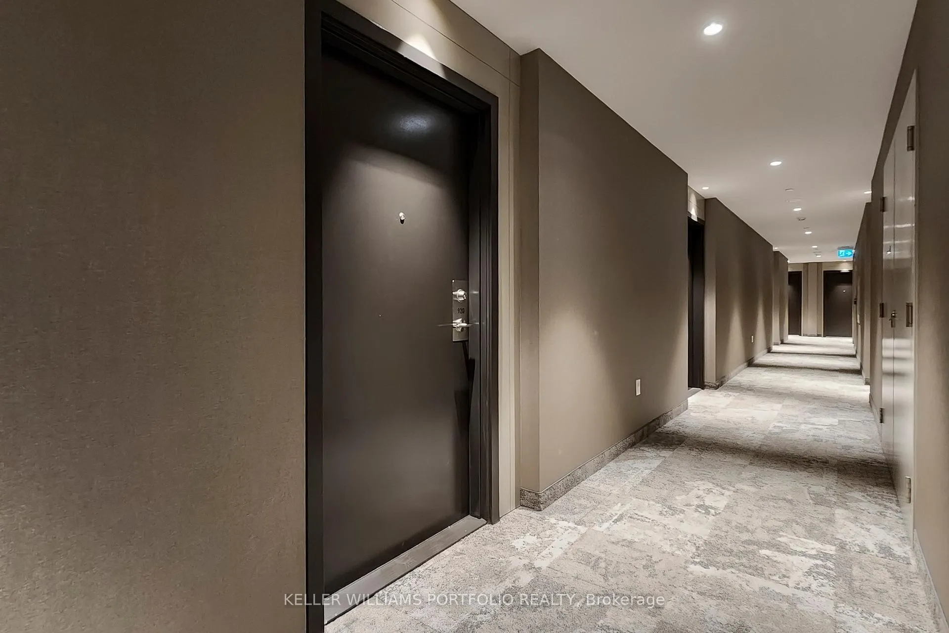 Photo 24 of Unit 920, 38 Honeycrisp Crescent, Vaughan, Vaughan Corporate Centre — HOMEH